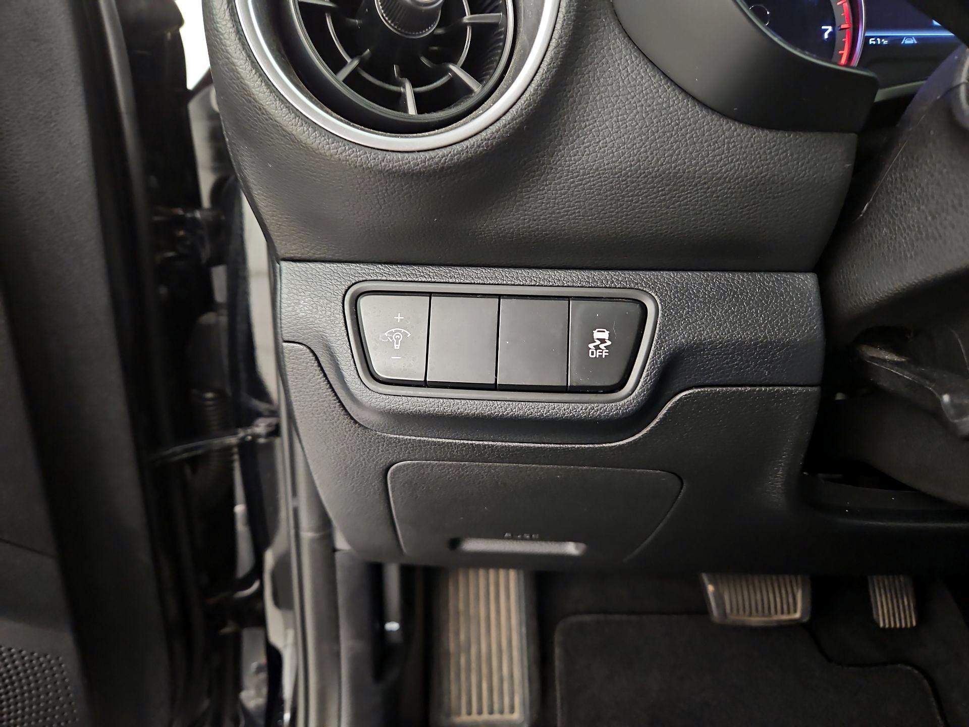 Thumbnail: 2023 Kia Forte - 13