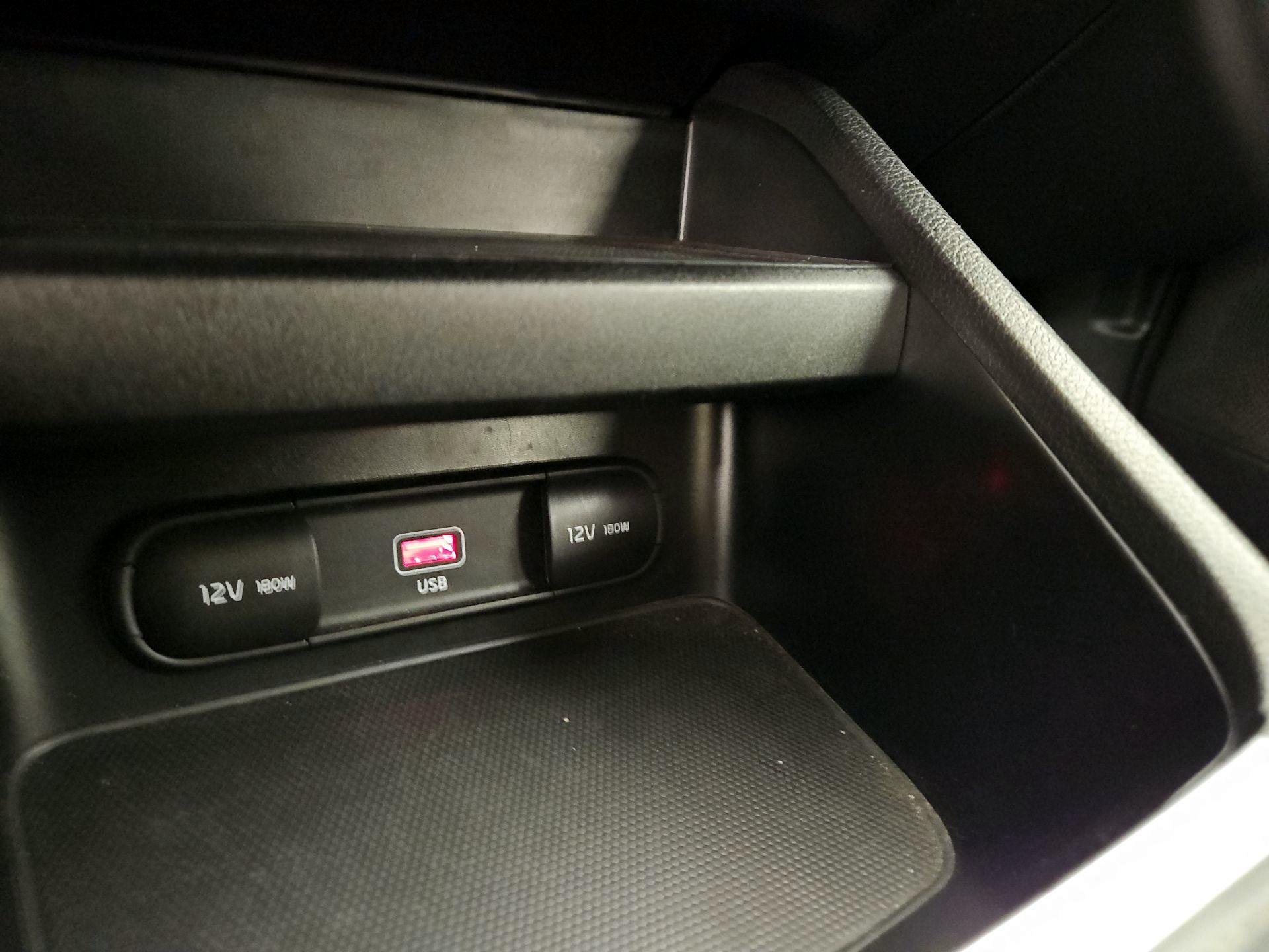 Thumbnail: 2023 Kia Forte - 18