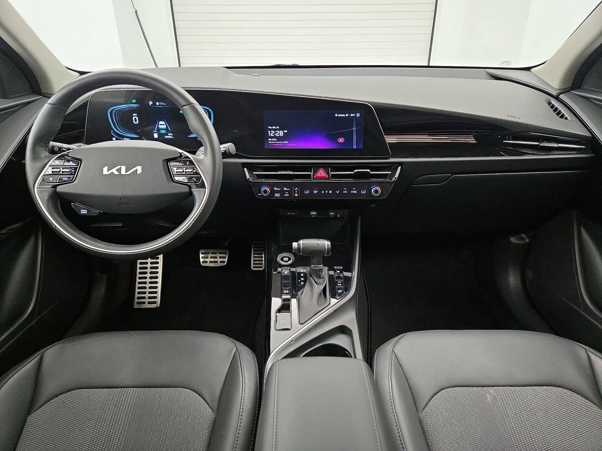 Thumbnail: 2023 Kia Niro - 9