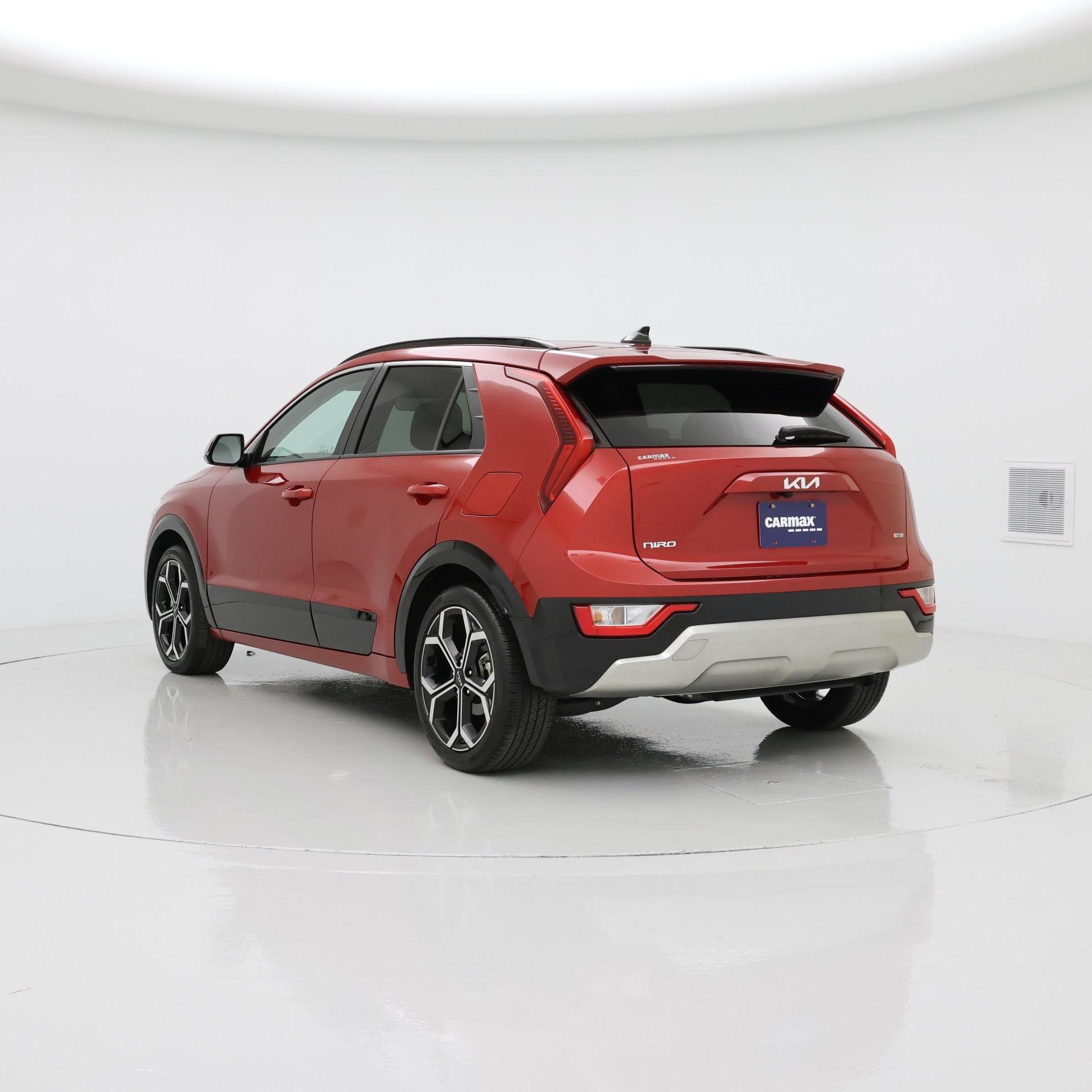 Thumbnail: 2023 Kia Niro - 2