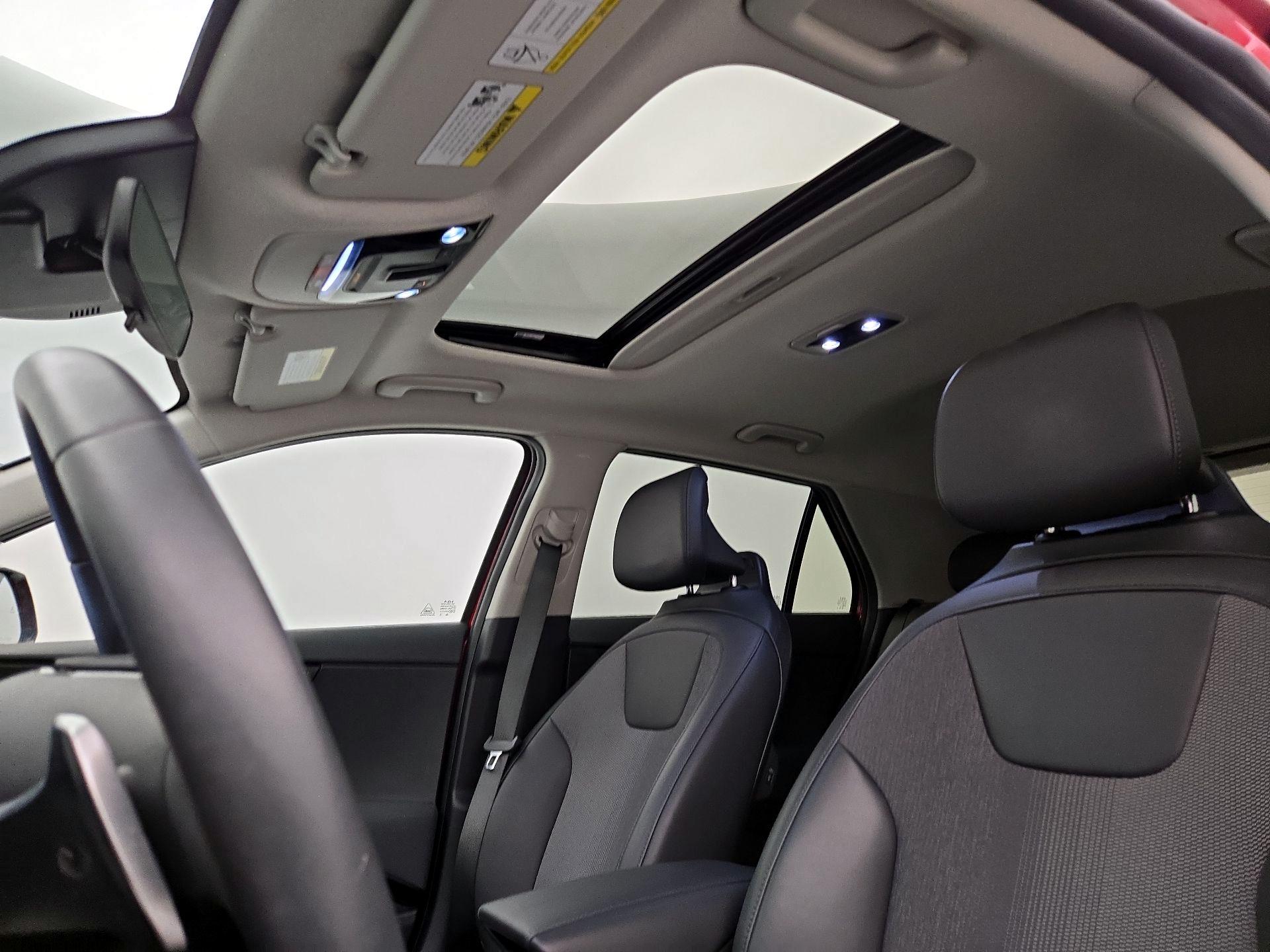 Thumbnail: 2023 Kia Niro - 20