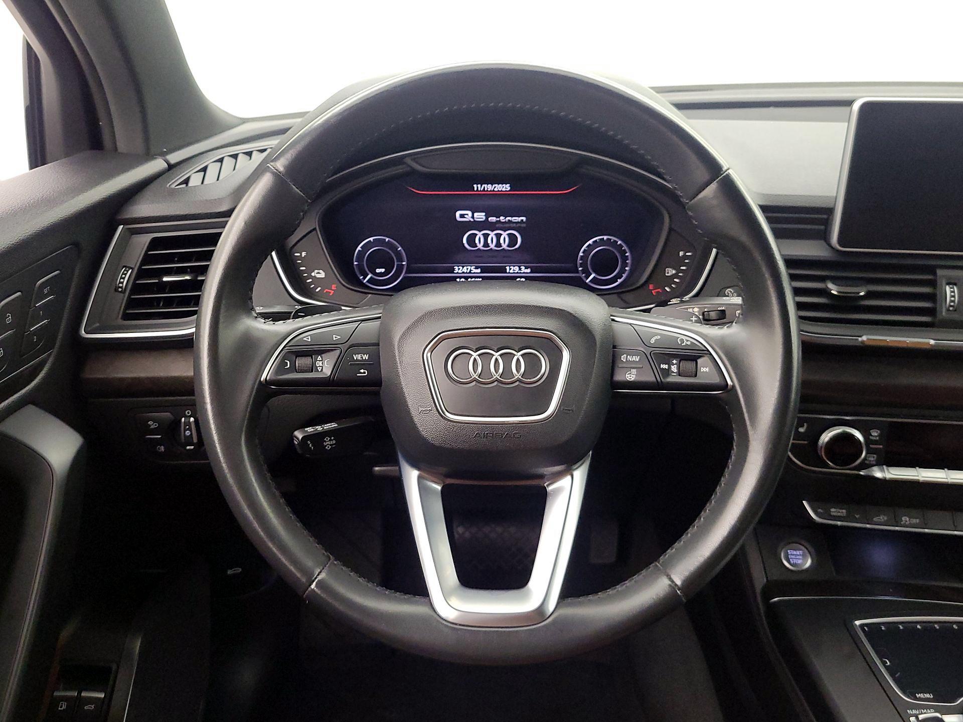 Thumbnail: 2020 Audi Q5 - 10