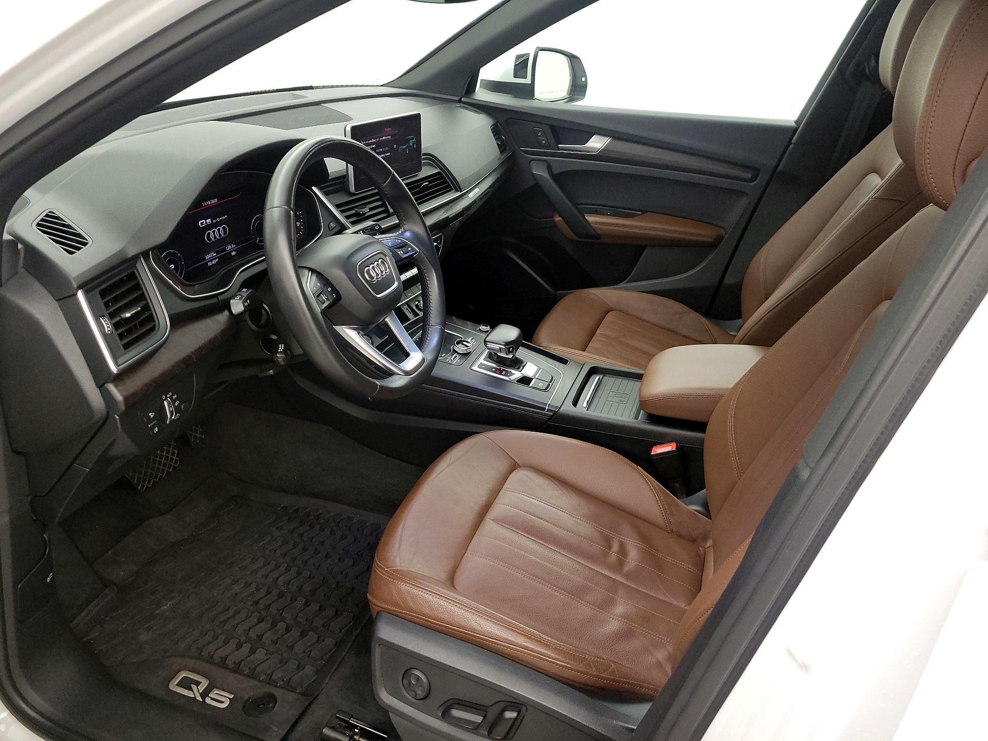 Thumbnail: 2020 Audi Q5 - 11