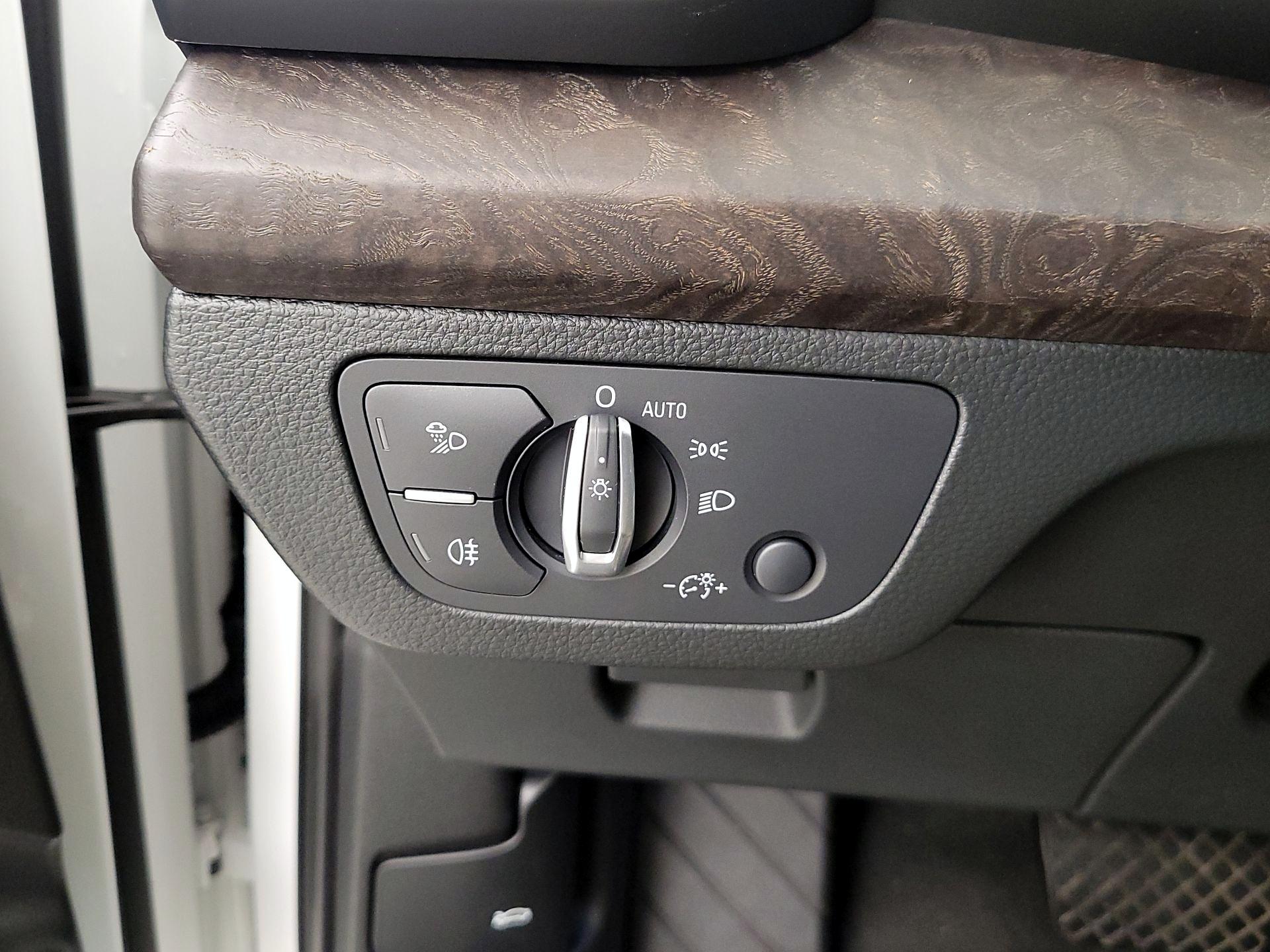 Thumbnail: 2020 Audi Q5 - 13