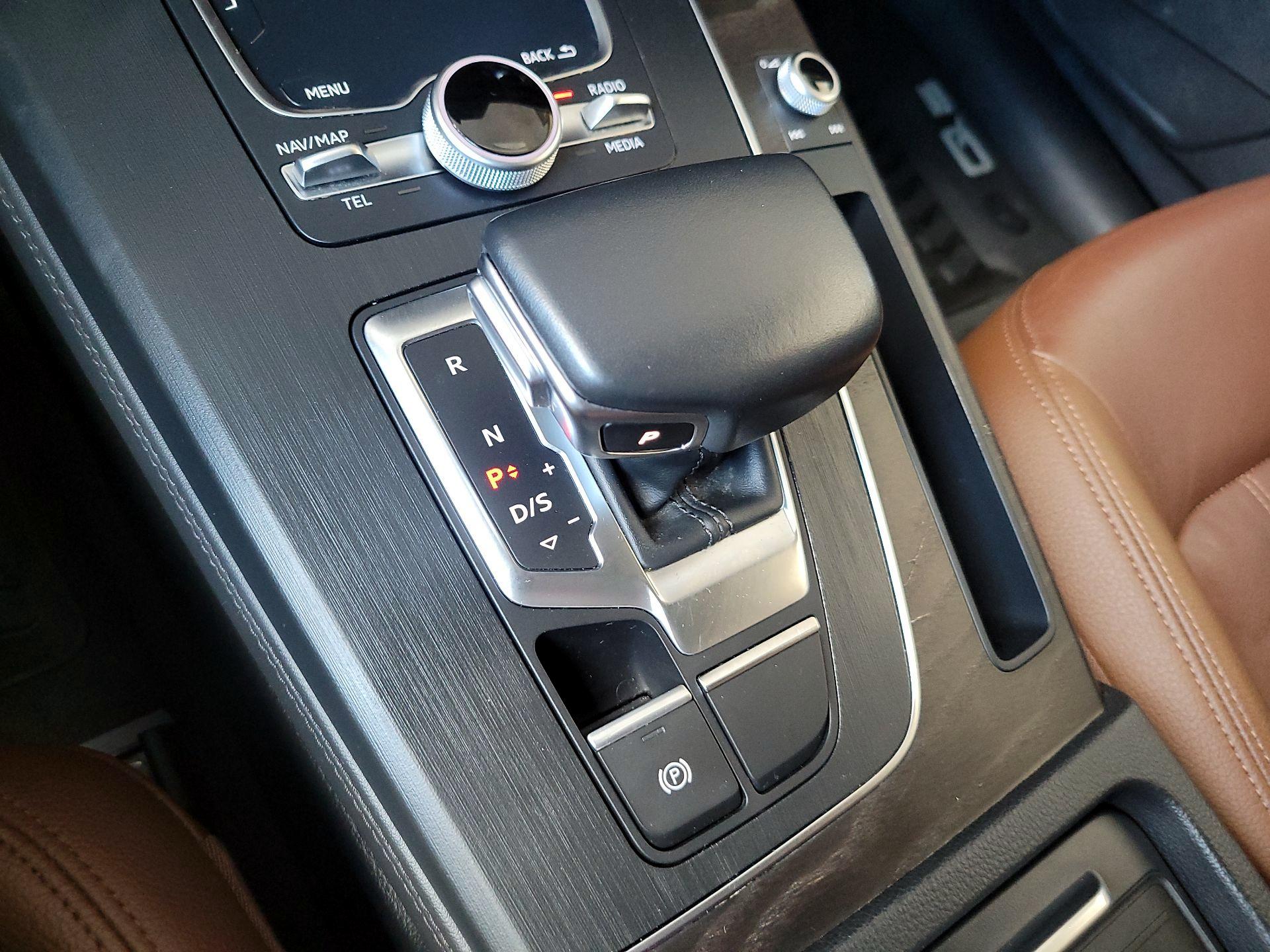 Thumbnail: 2020 Audi Q5 - 18