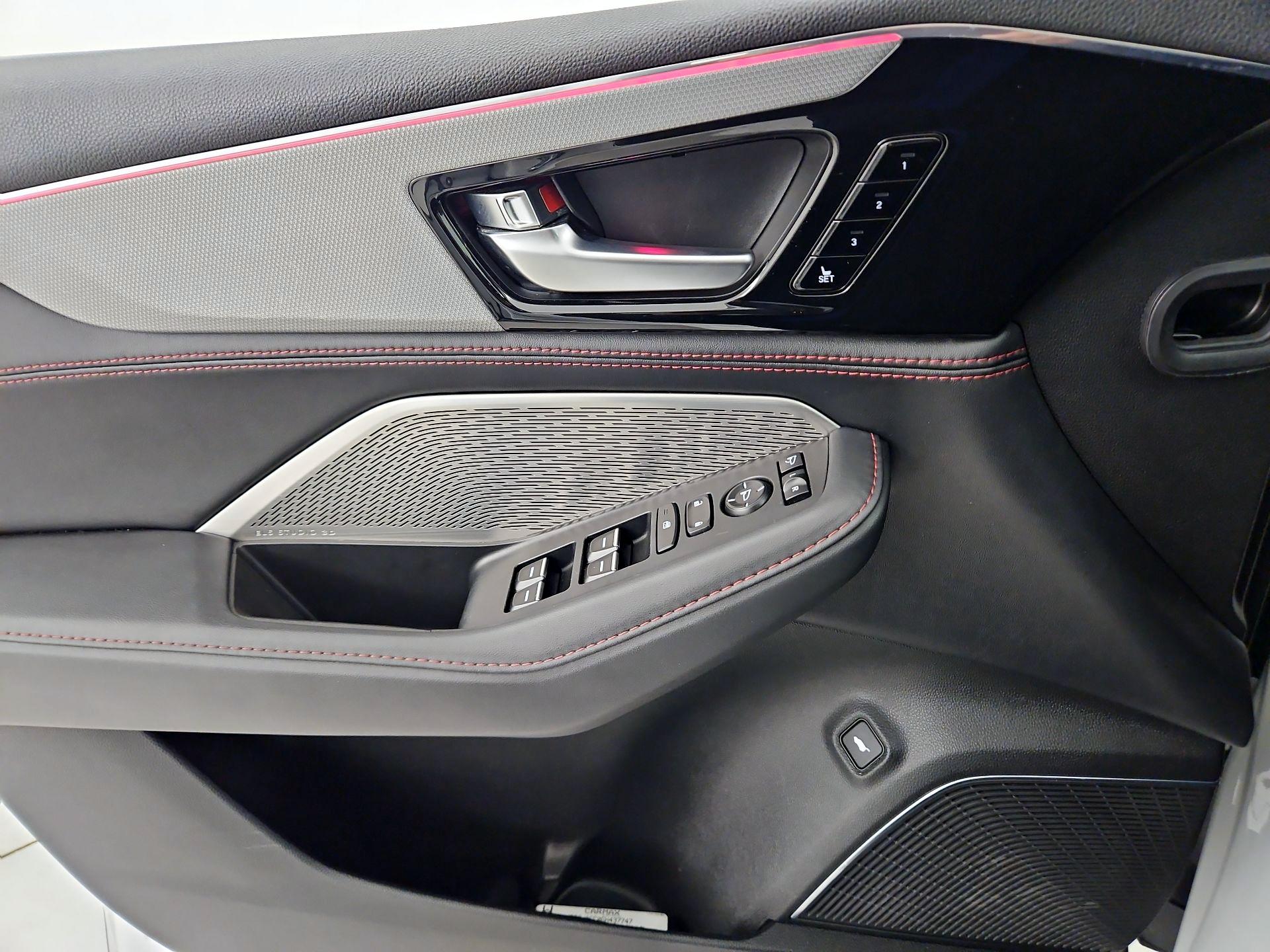 Thumbnail: 2022 Acura MDX - 12