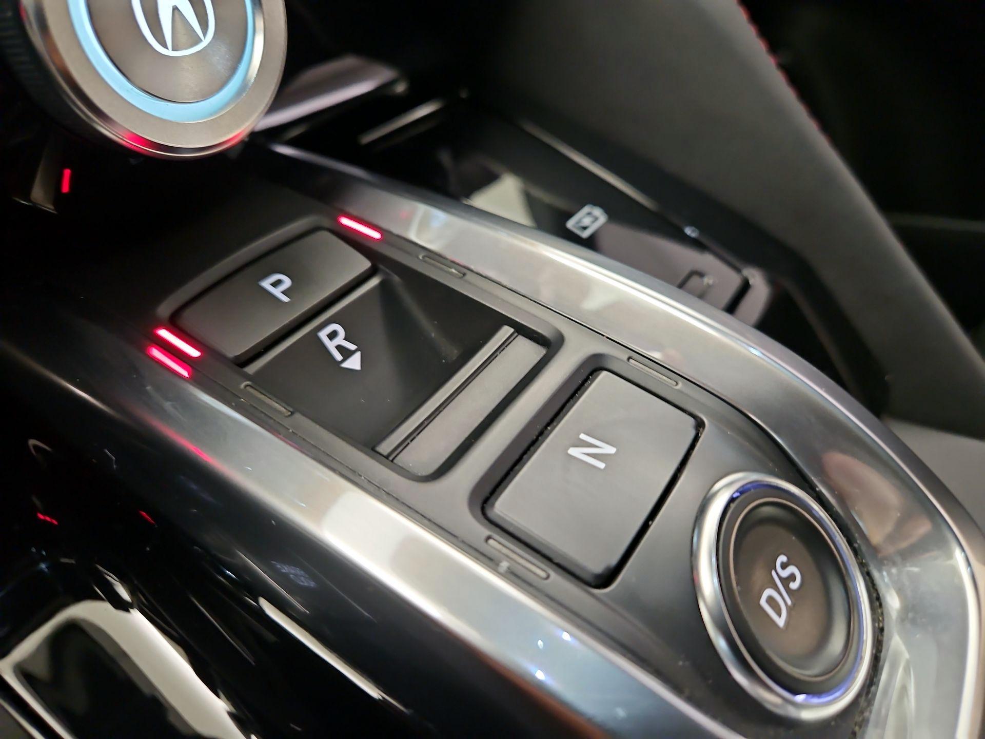 Thumbnail: 2022 Acura MDX - 18