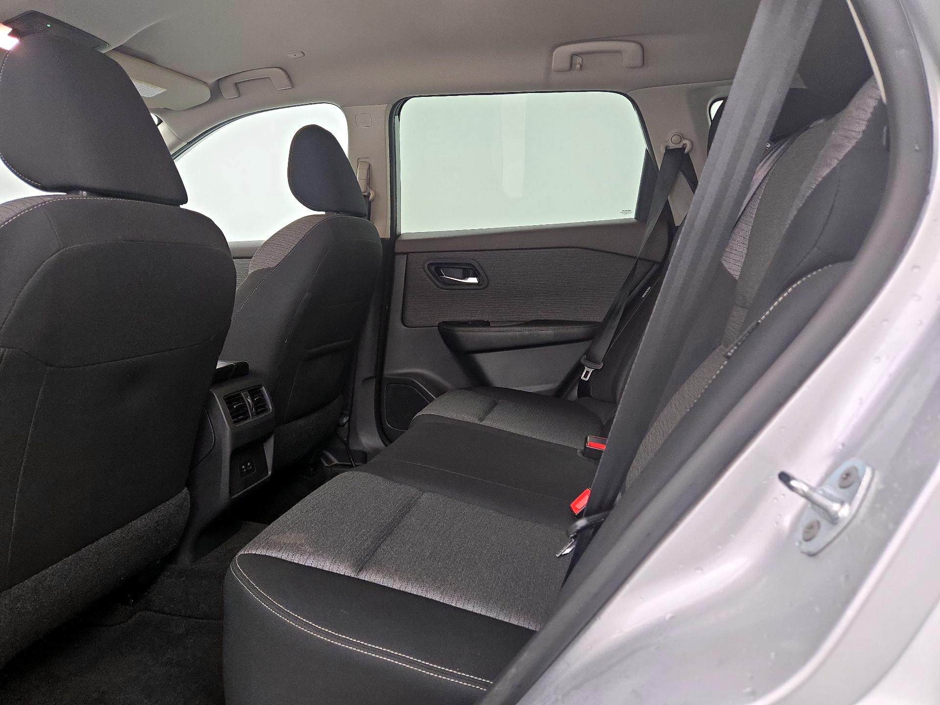 Thumbnail: 2023 Nissan Rogue - 19