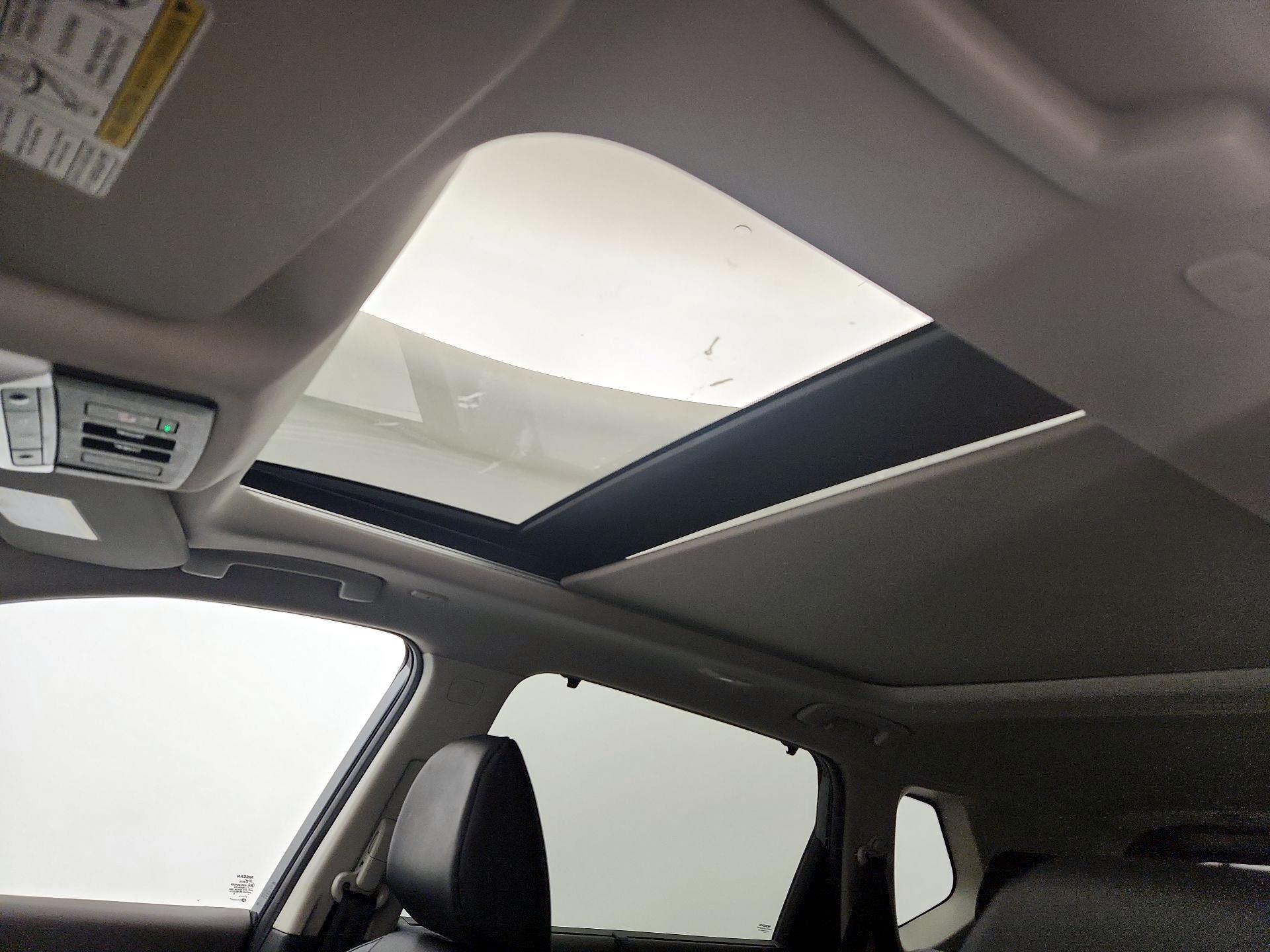 Thumbnail: 2023 Nissan Rogue - 19