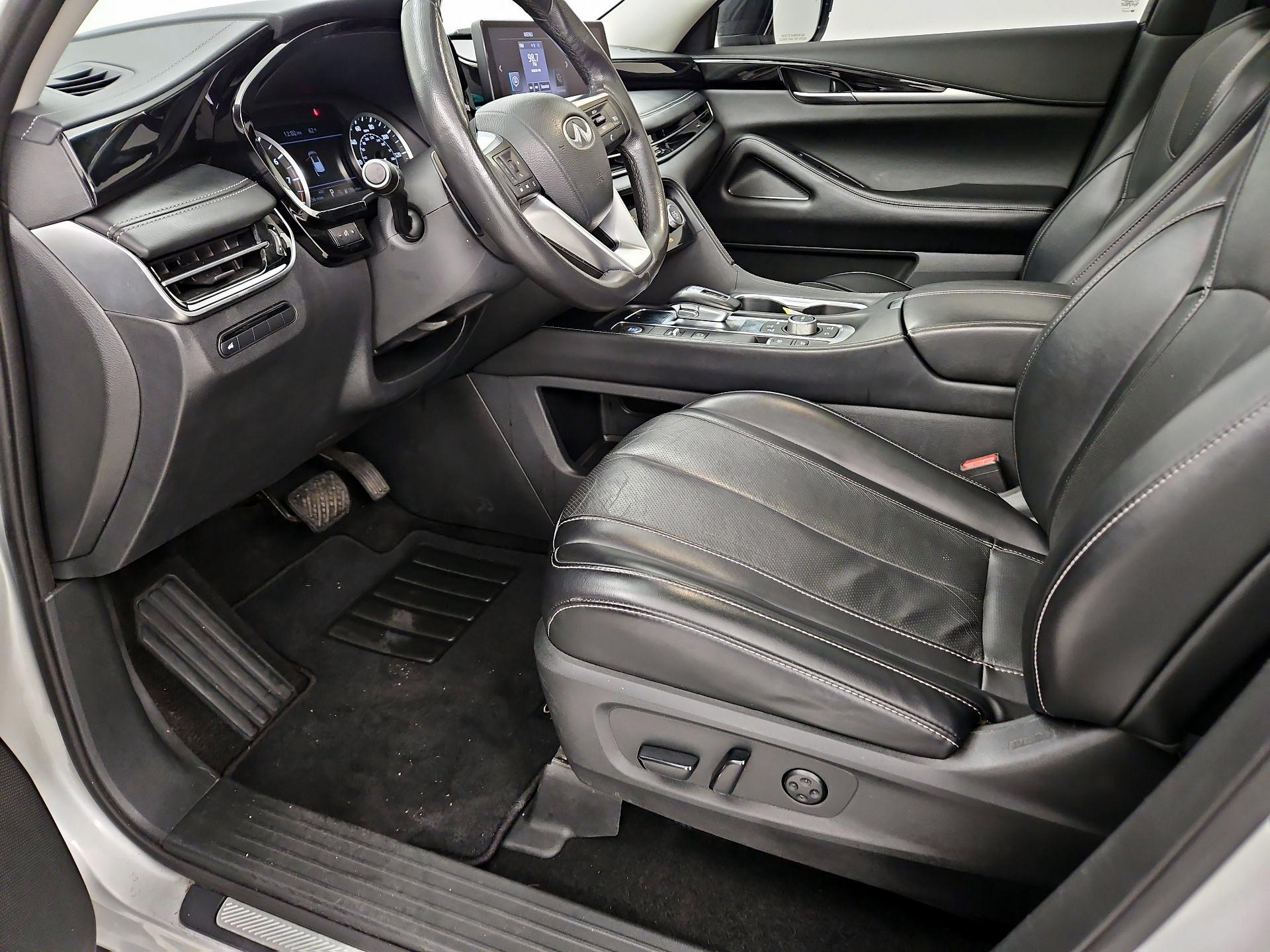 Thumbnail: 2023 INFINITI QX60 - 11