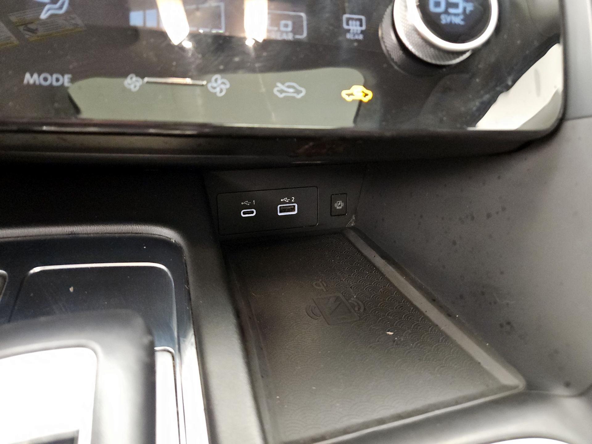 Thumbnail: 2023 INFINITI QX60 - 18