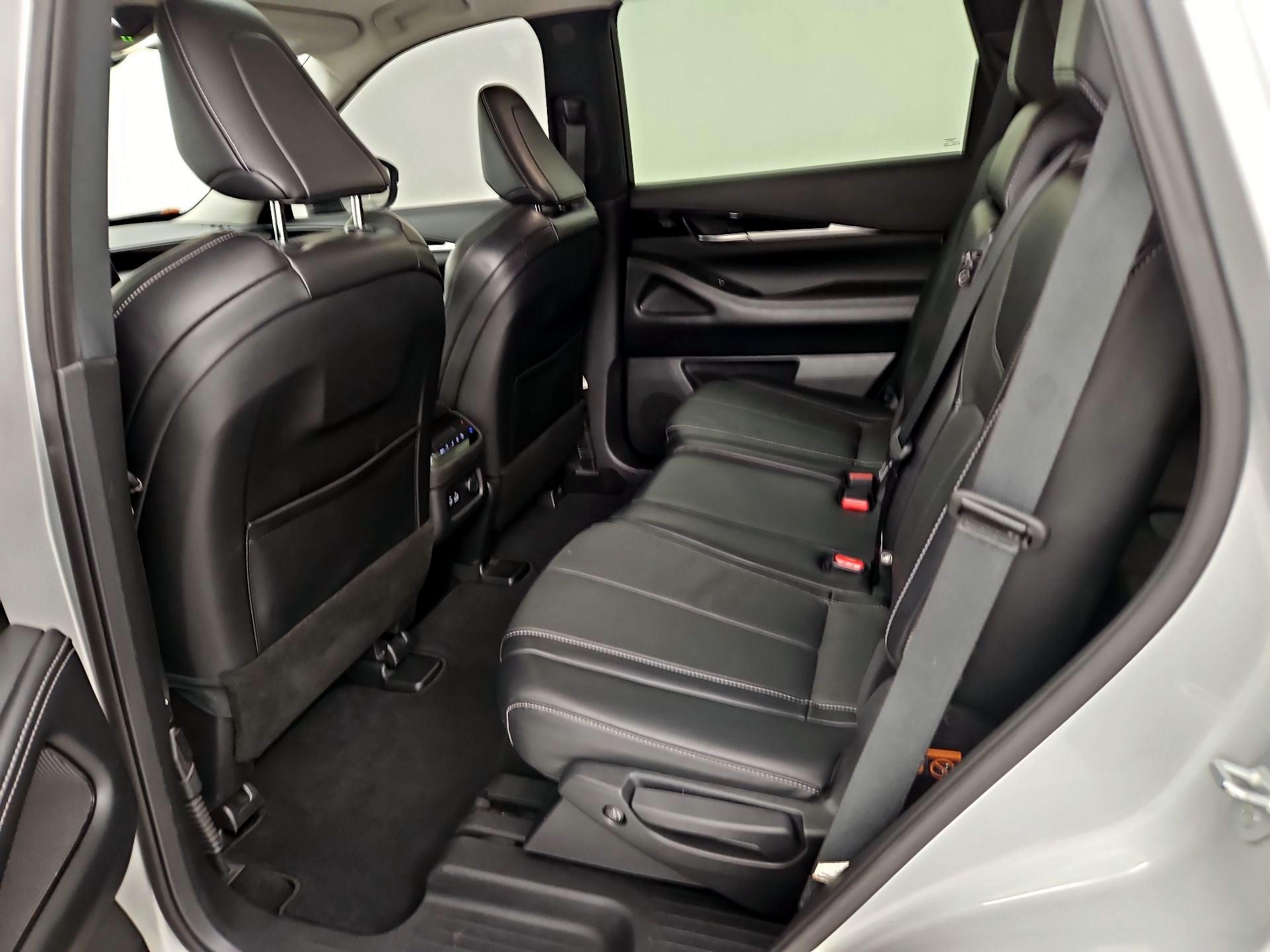 Thumbnail: 2023 INFINITI QX60 - 20