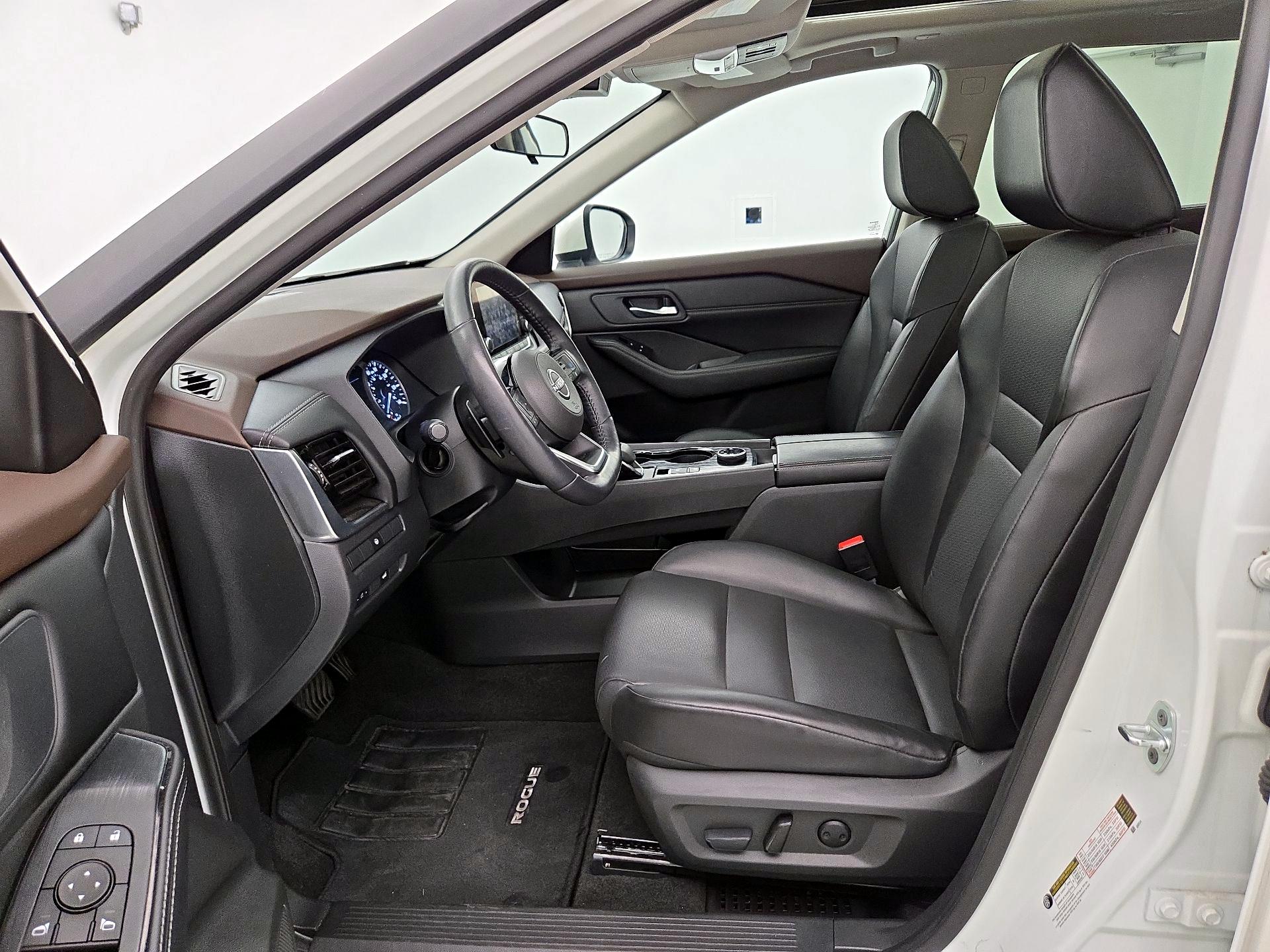 Thumbnail: 2023 Nissan Rogue - 11