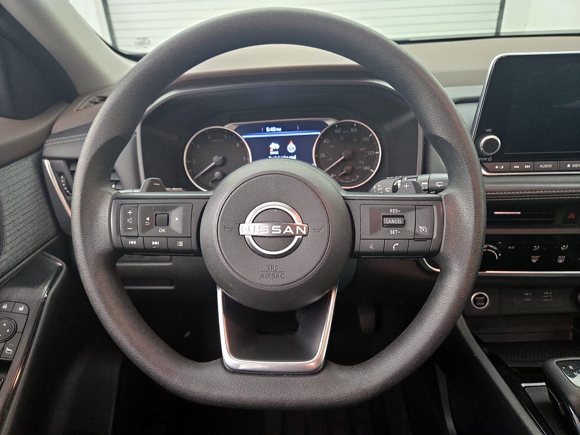 Thumbnail: 2023 Nissan Rogue - 10