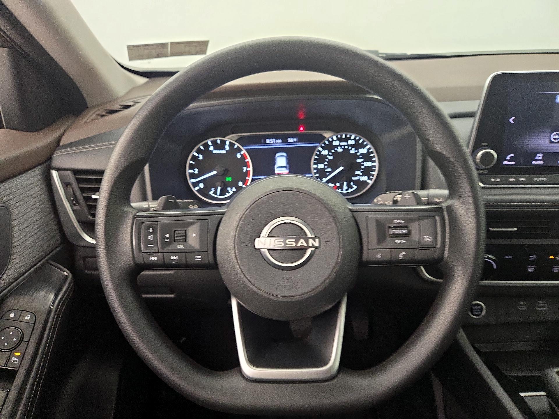 Thumbnail: 2022 Nissan Rogue - 10