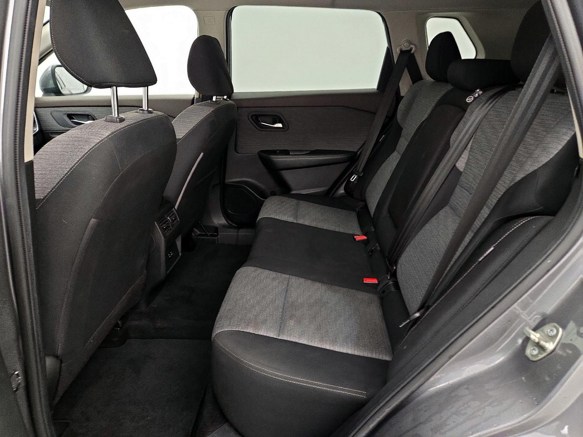 Thumbnail: 2023 Nissan Rogue - 19