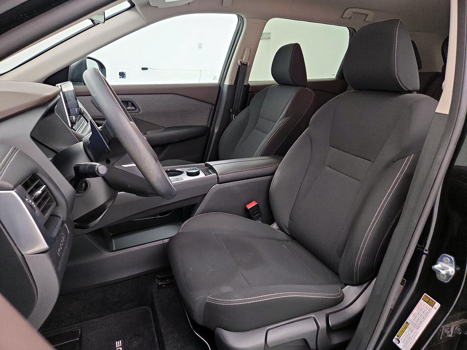 Thumbnail: 2023 Nissan Rogue - 11