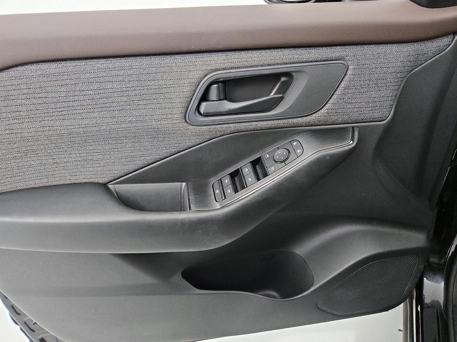 Thumbnail: 2023 Nissan Rogue - 12