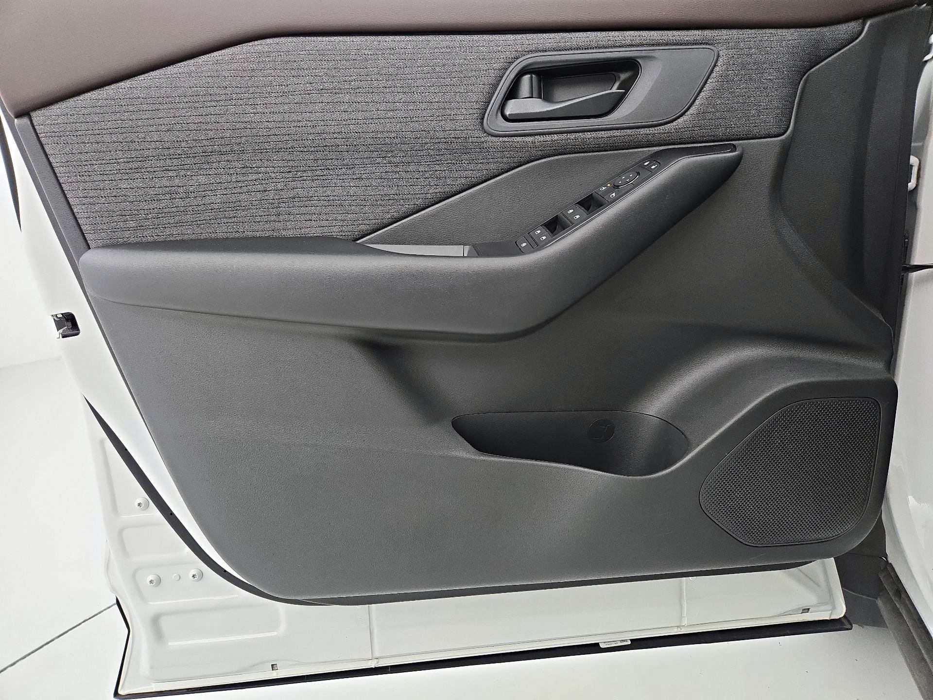 Thumbnail: 2023 Nissan Rogue - 12