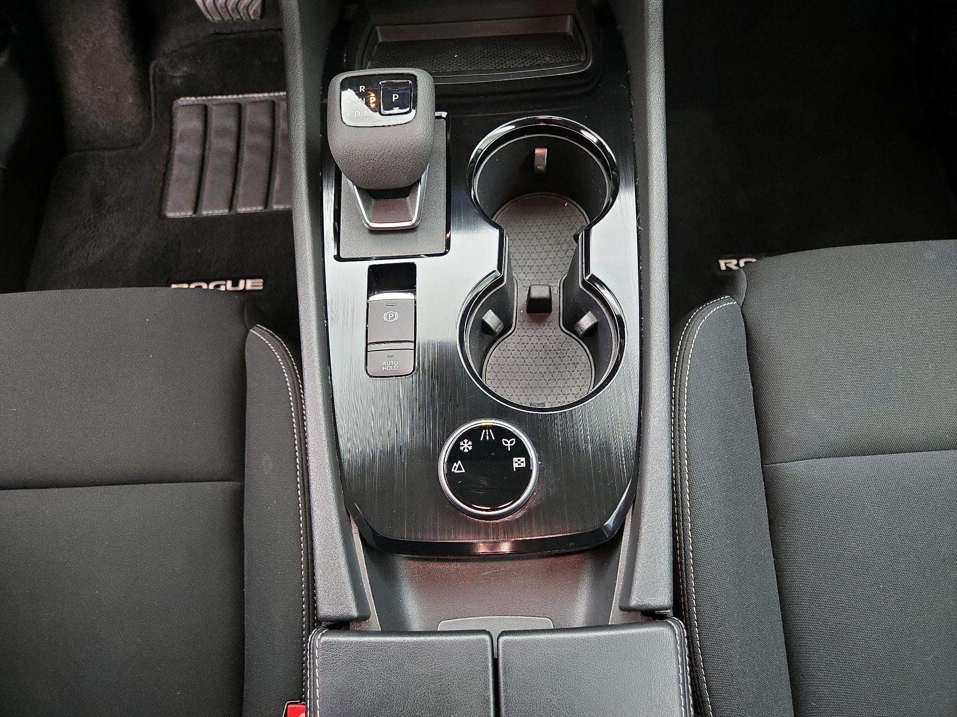 Thumbnail: 2023 Nissan Rogue - 17