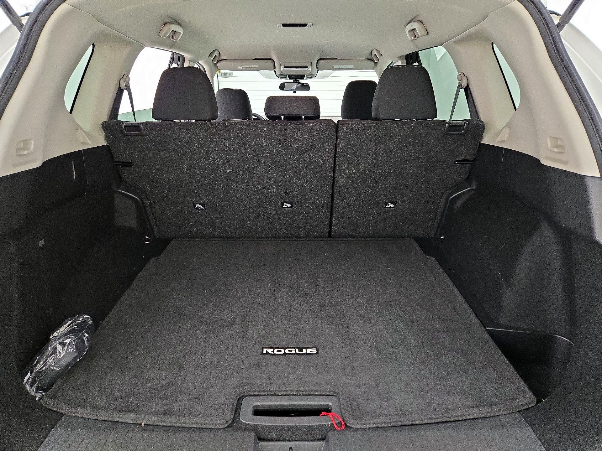 Thumbnail: 2023 Nissan Rogue - 20