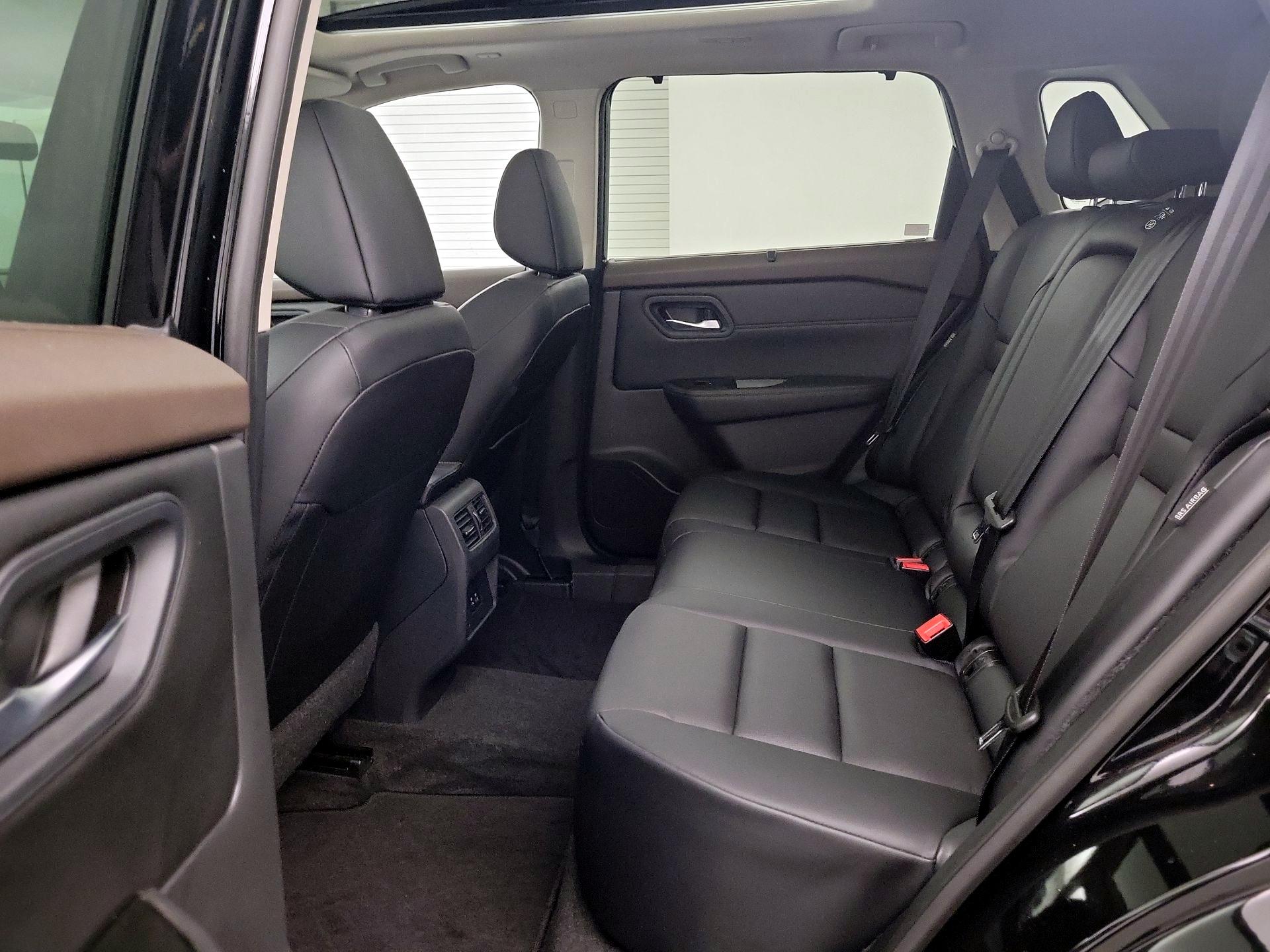 Thumbnail: 2023 Nissan Rogue - 18