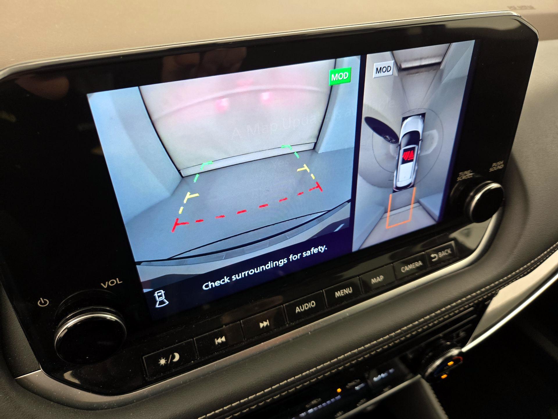 Thumbnail: 2023 Nissan Rogue - 15