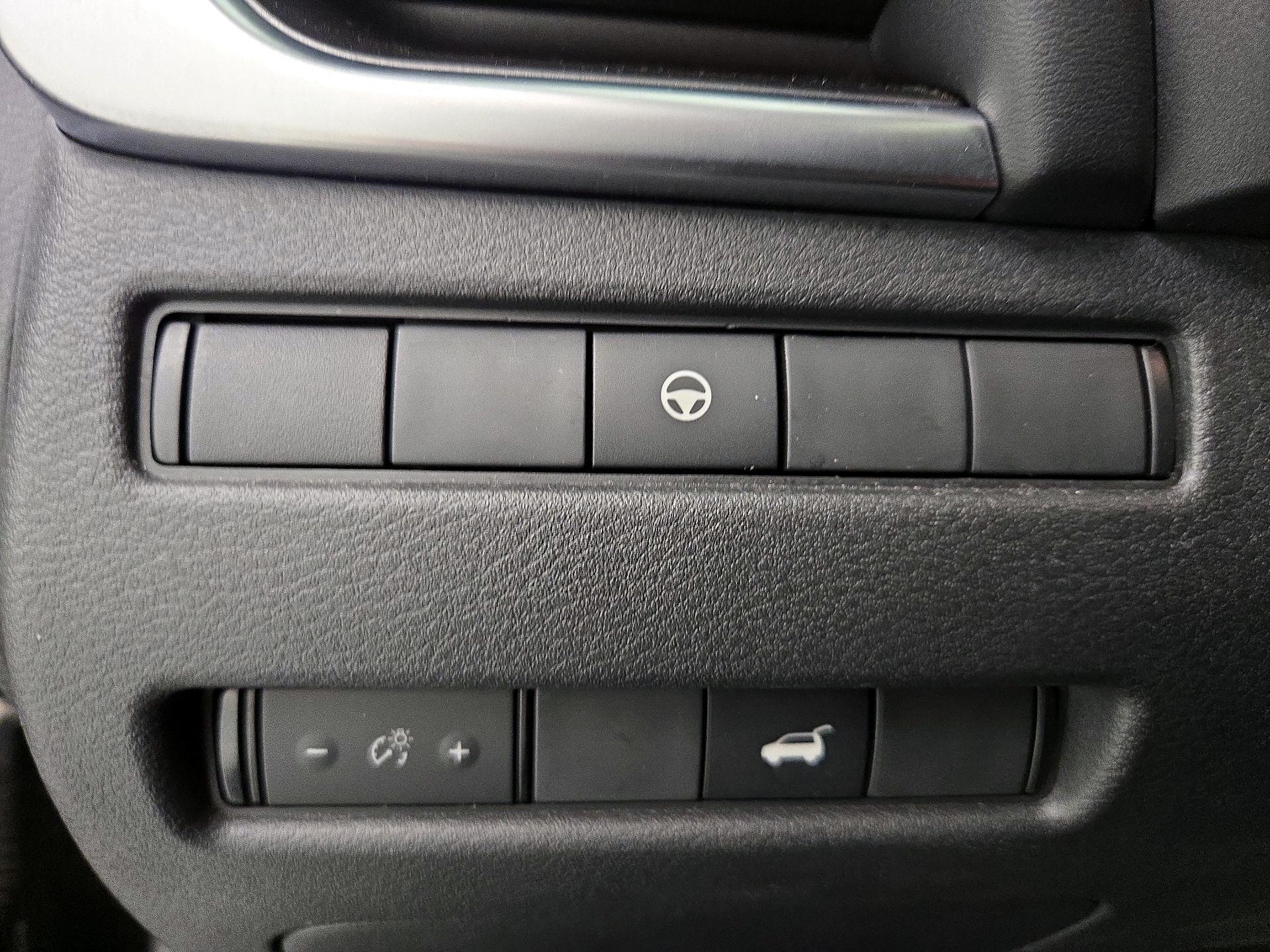 Thumbnail: 2022 Nissan Rogue - 13