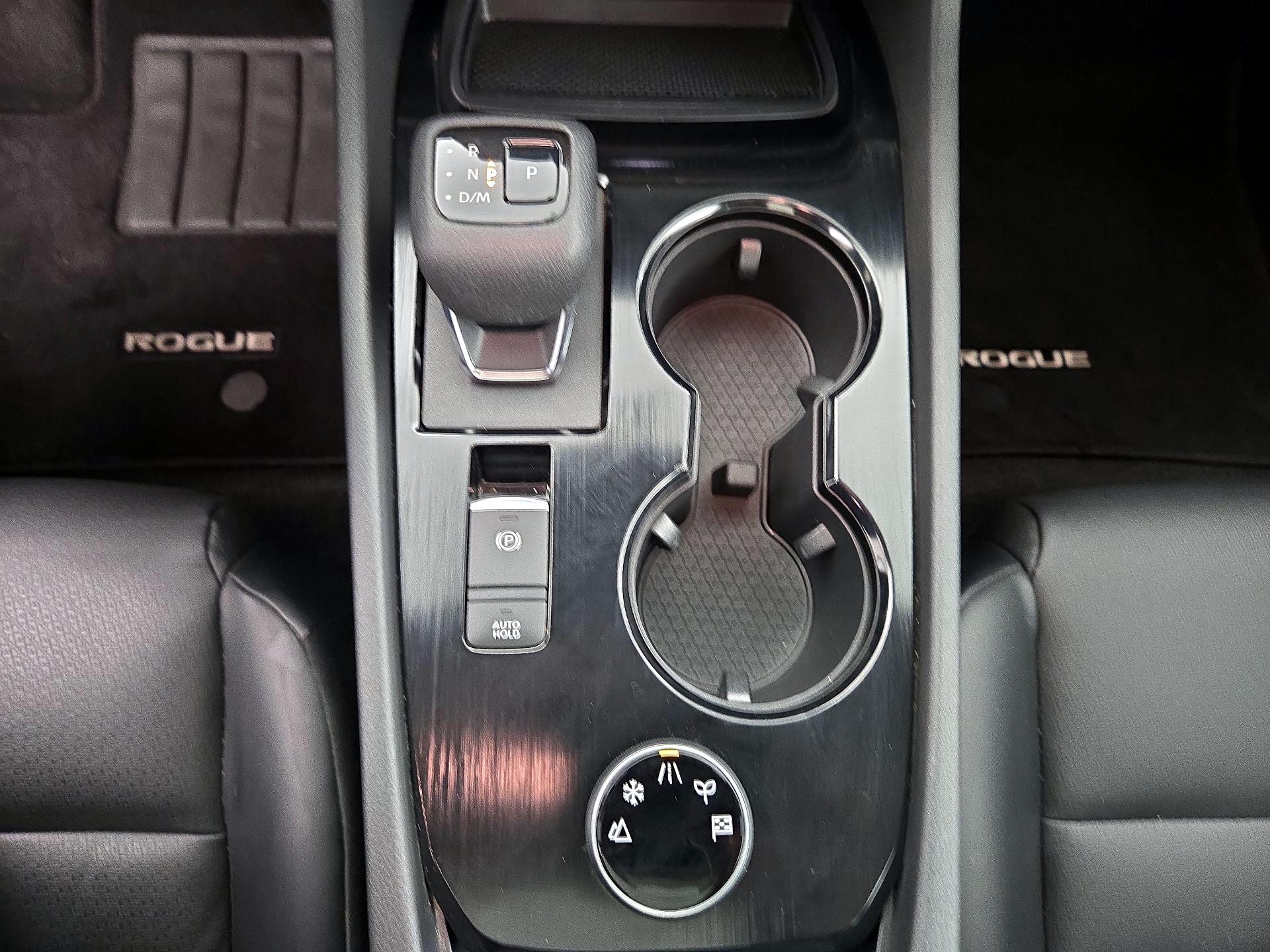 Thumbnail: 2022 Nissan Rogue - 17