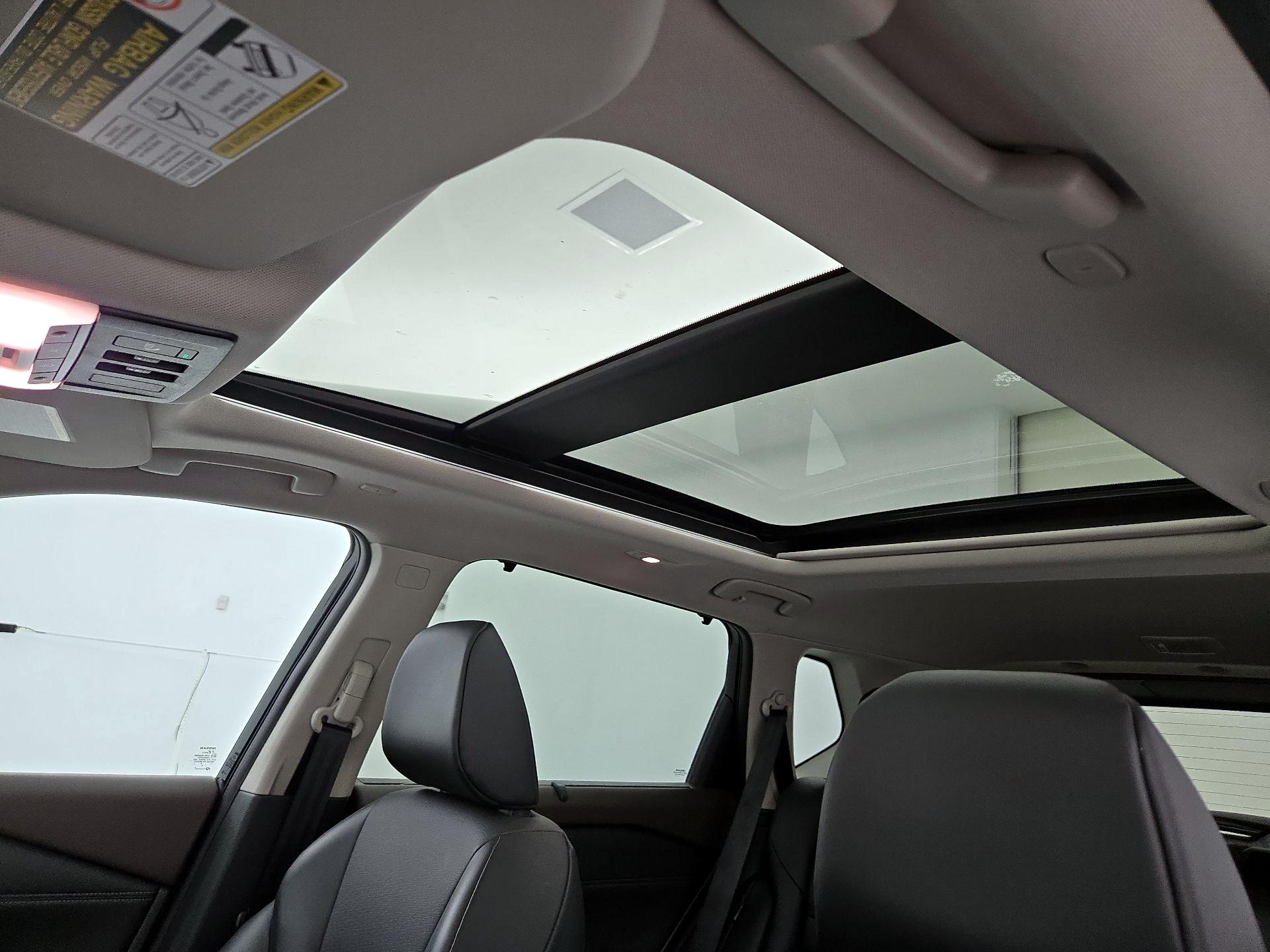 Thumbnail: 2022 Nissan Rogue - 19