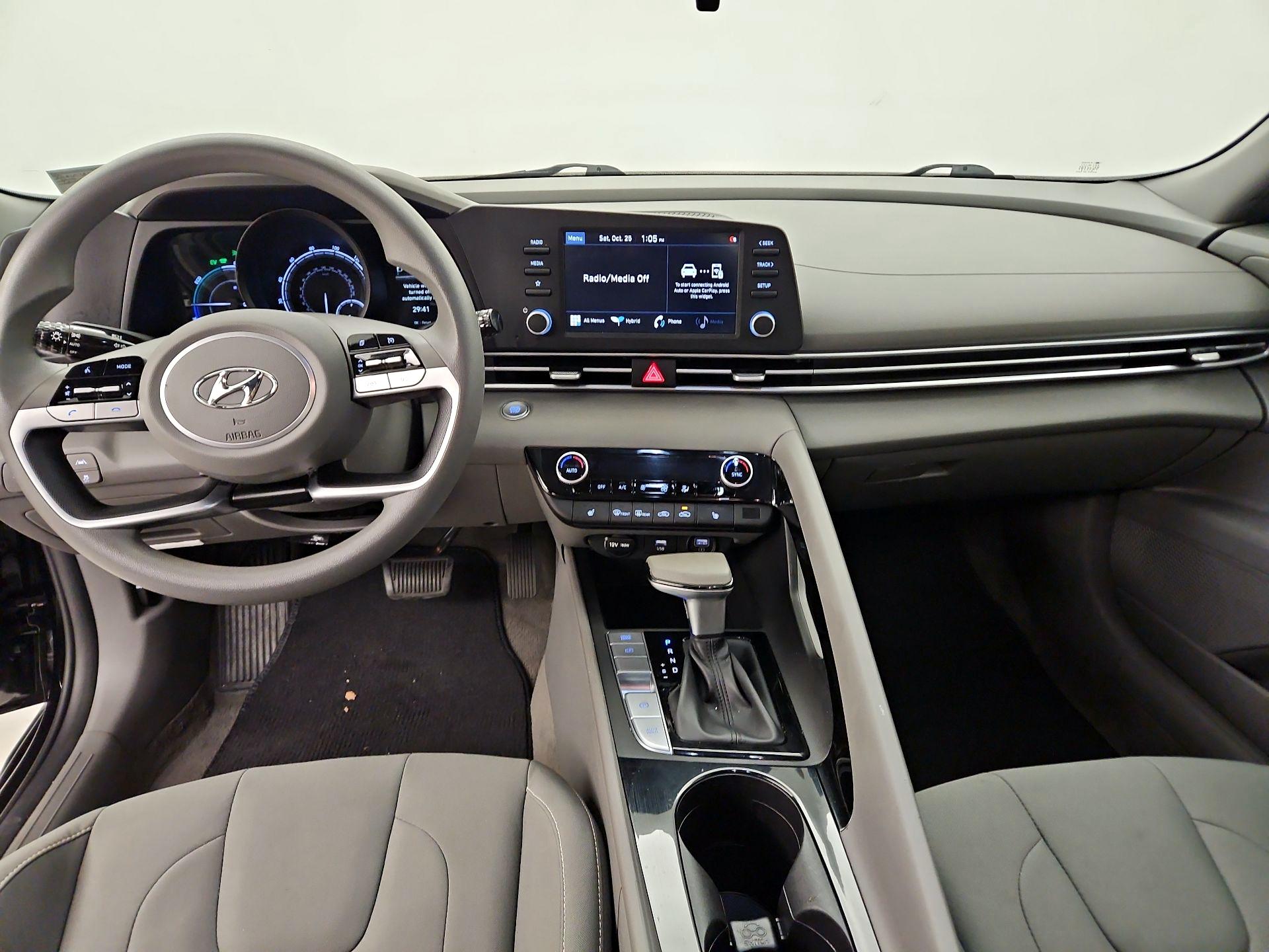 Thumbnail: 2023 Hyundai Elantra - 9