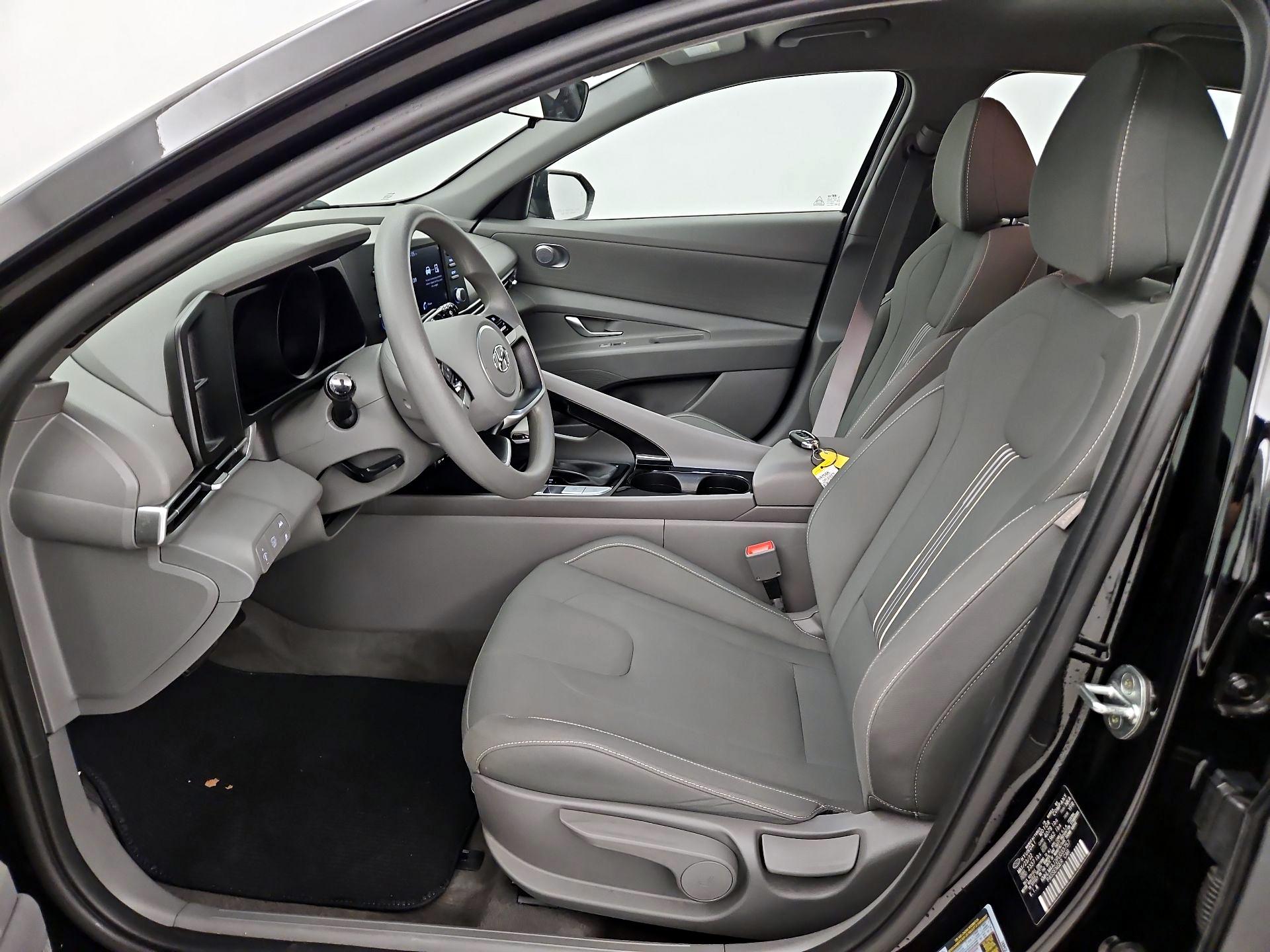 Thumbnail: 2023 Hyundai Elantra - 11