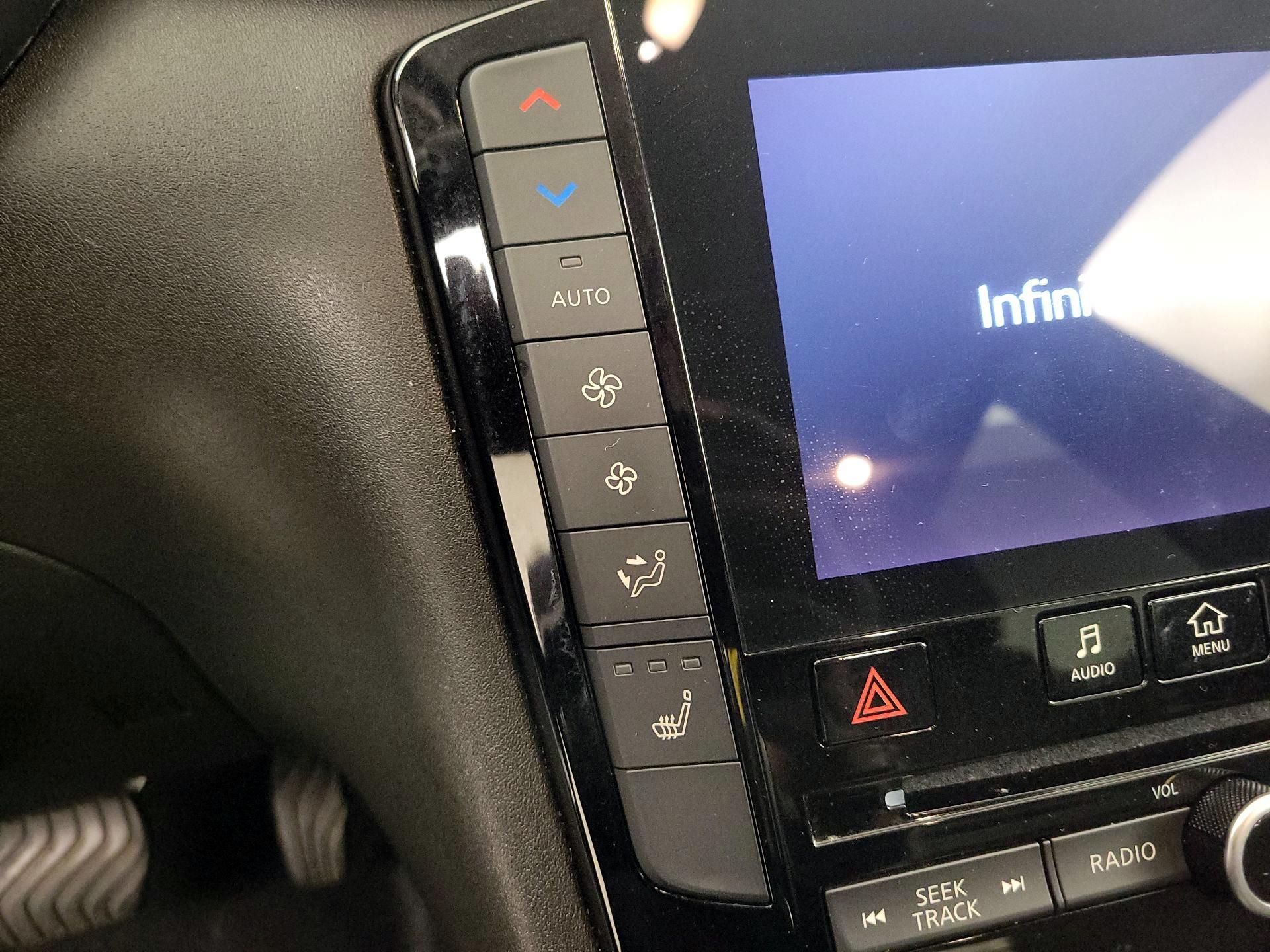 Thumbnail: 2022 INFINITI QX50 - 16