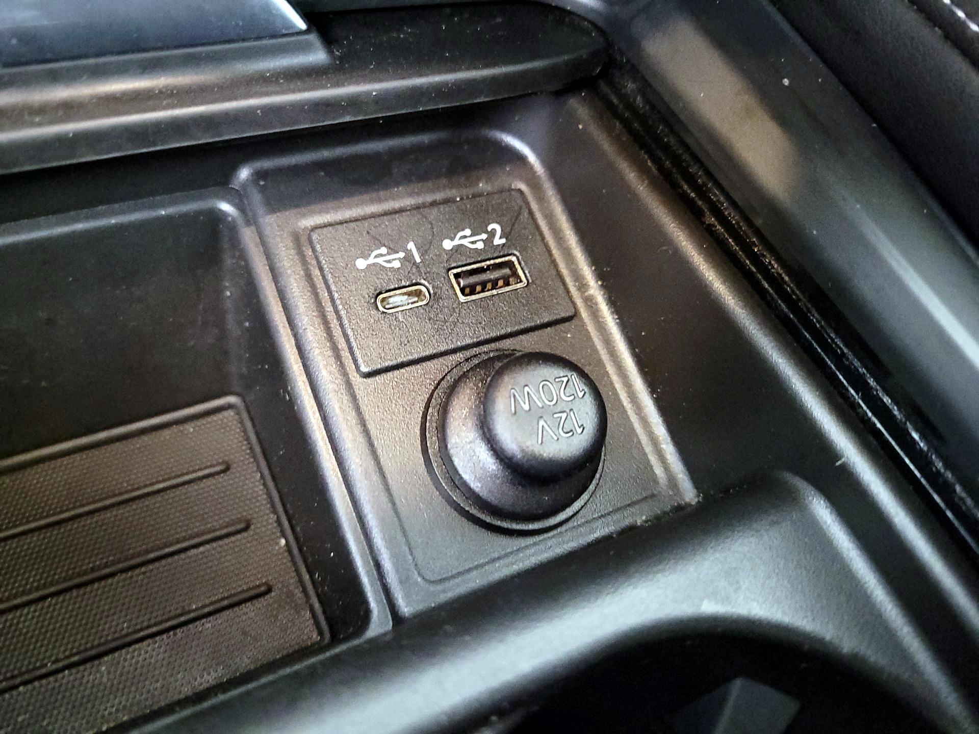 Thumbnail: 2022 INFINITI QX50 - 18