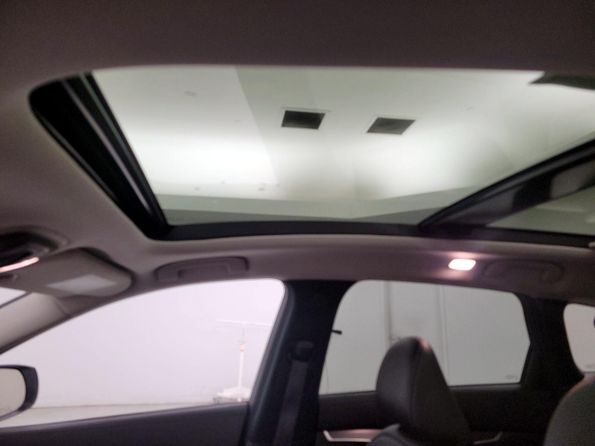 Thumbnail: 2022 INFINITI QX50 - 19