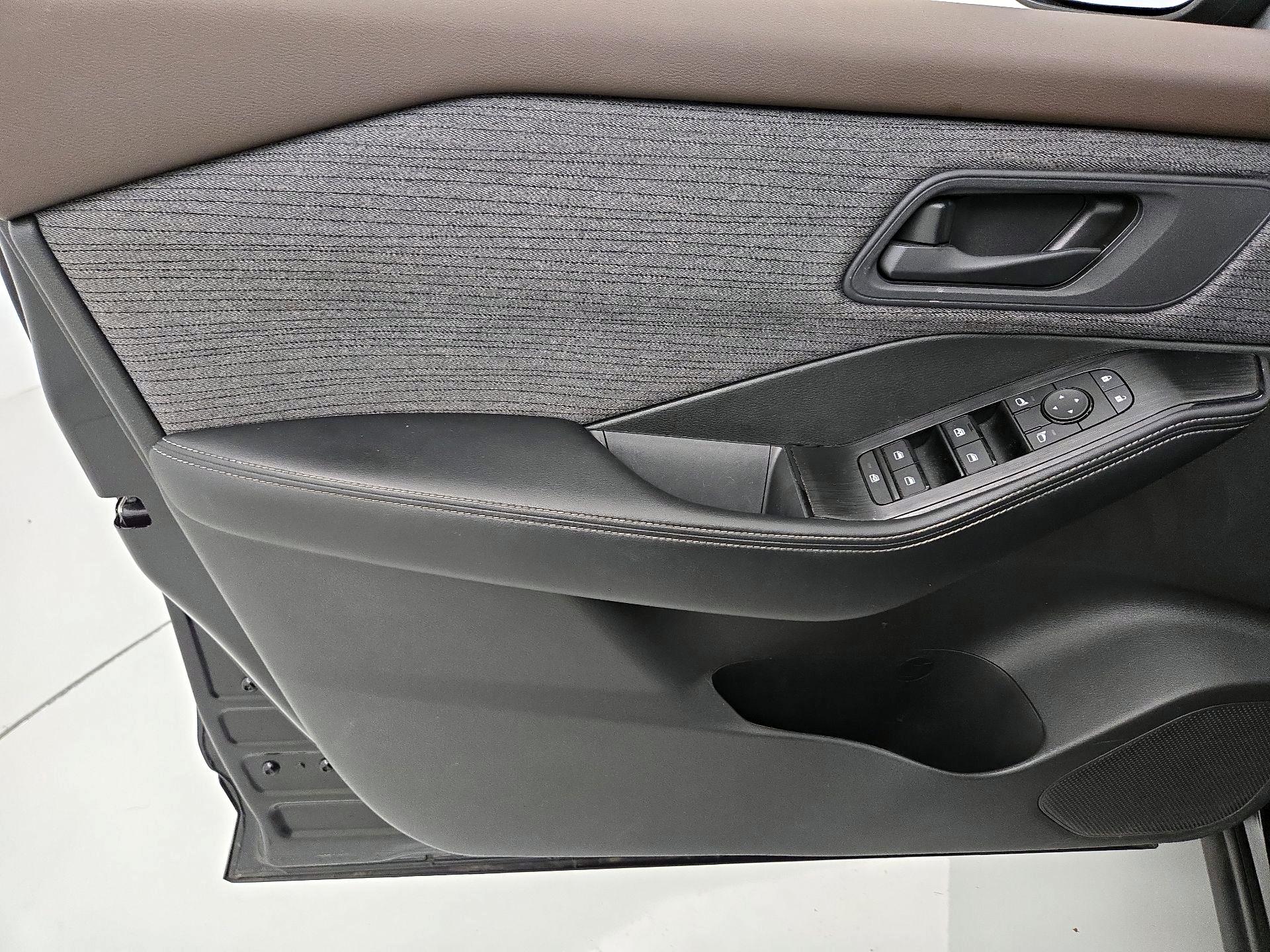 Thumbnail: 2022 Nissan Rogue - 12