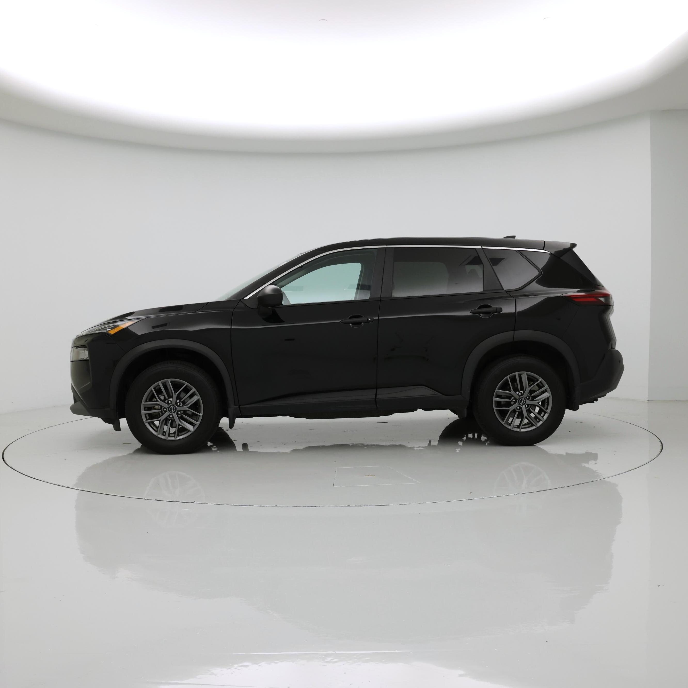 Thumbnail: 2022 Nissan Rogue - 3