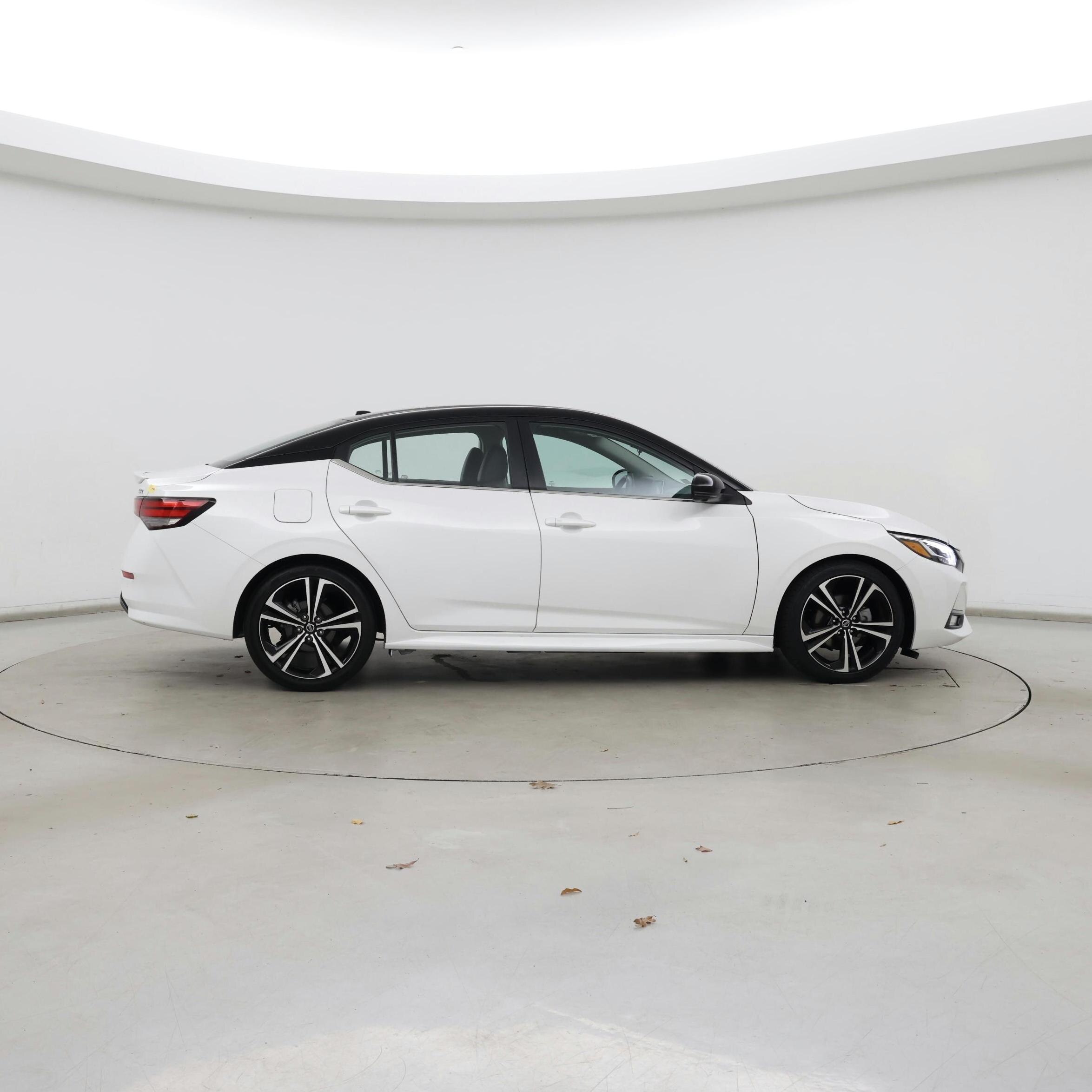 Thumbnail: 2022 Nissan Sentra - 7