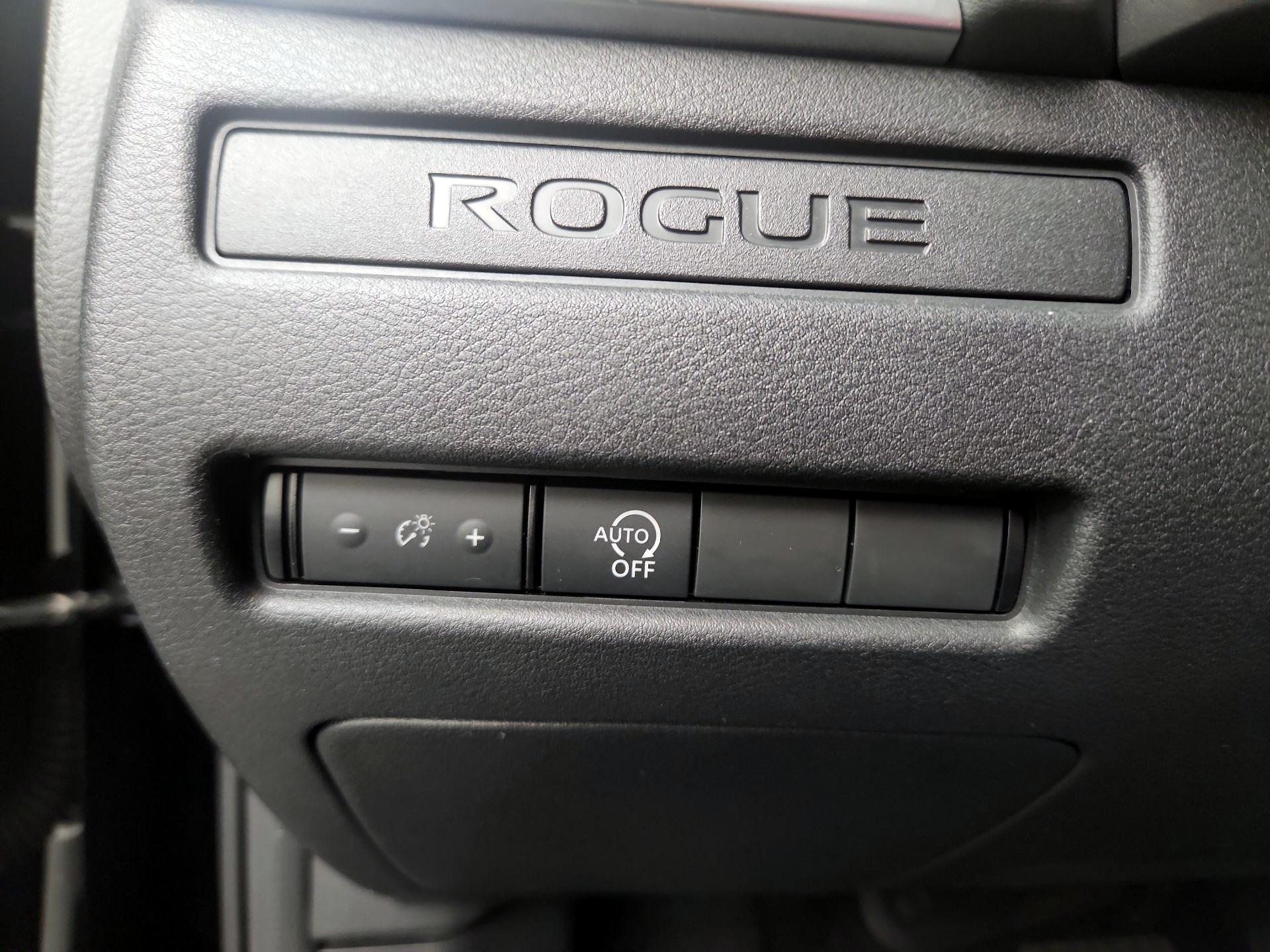 Thumbnail: 2023 Nissan Rogue - 11