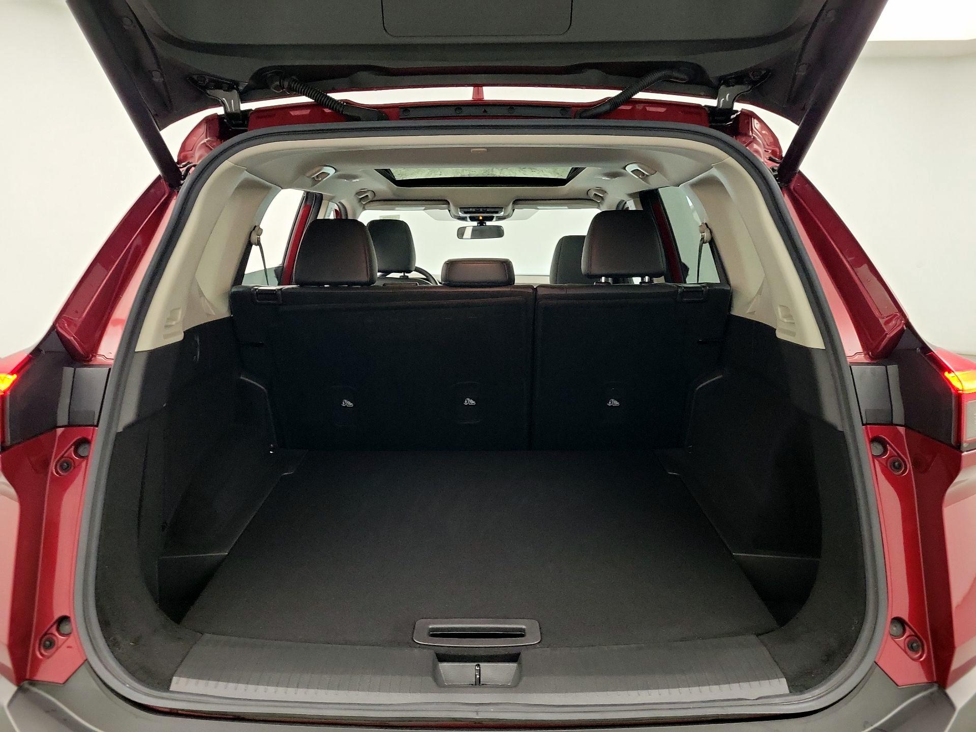 Thumbnail: 2022 Nissan Rogue - 19