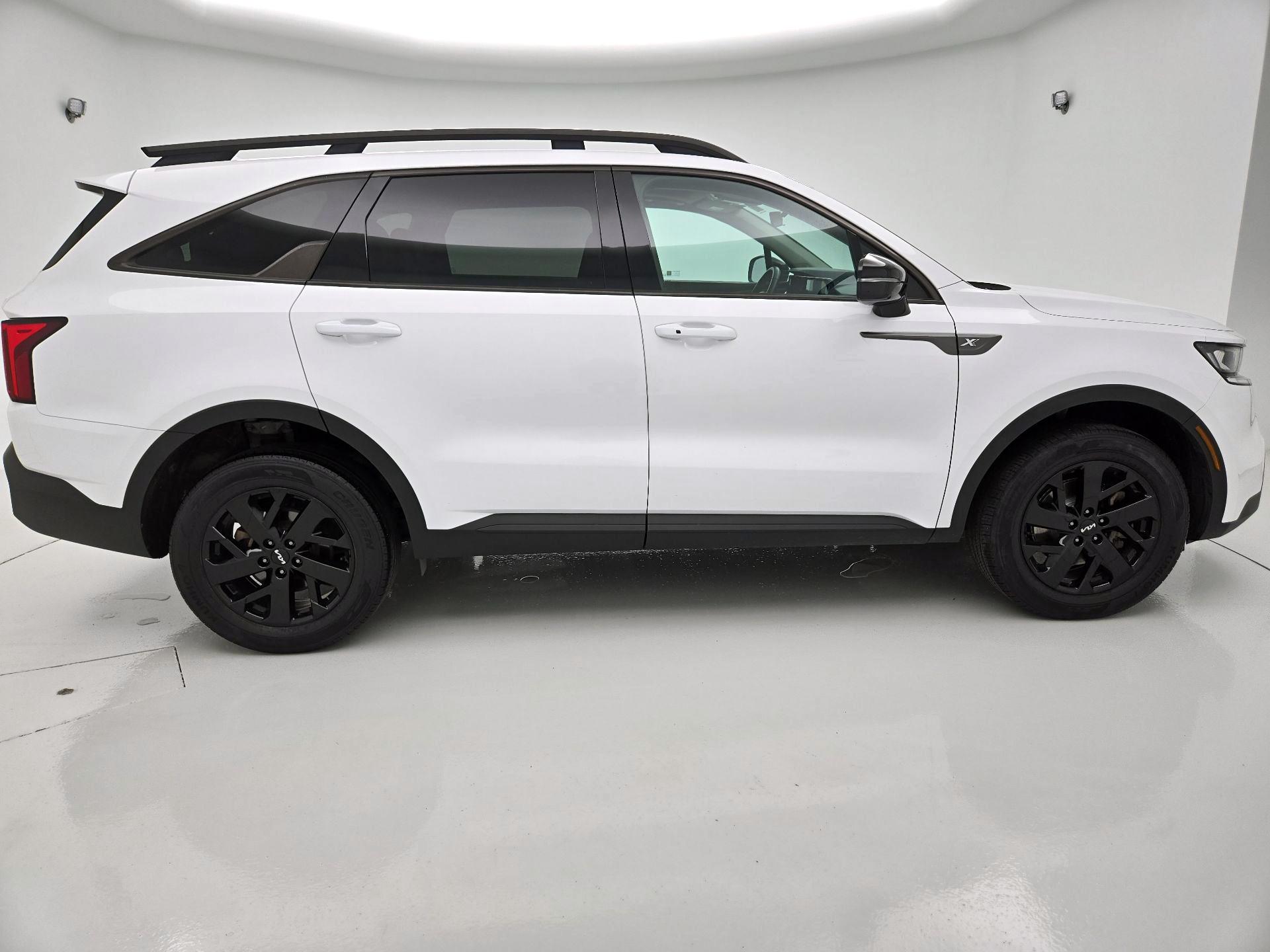 Thumbnail: 2022 Kia Sorento - 4