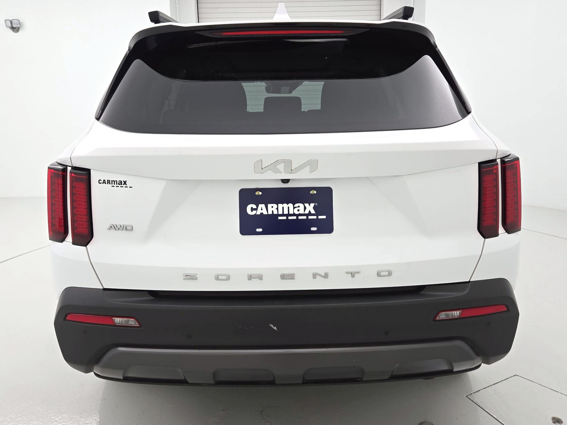 Thumbnail: 2022 Kia Sorento - 6