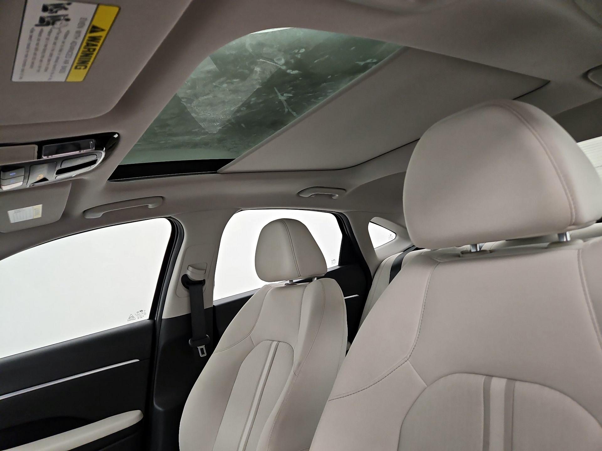 Thumbnail: 2022 Hyundai Sonata - 19