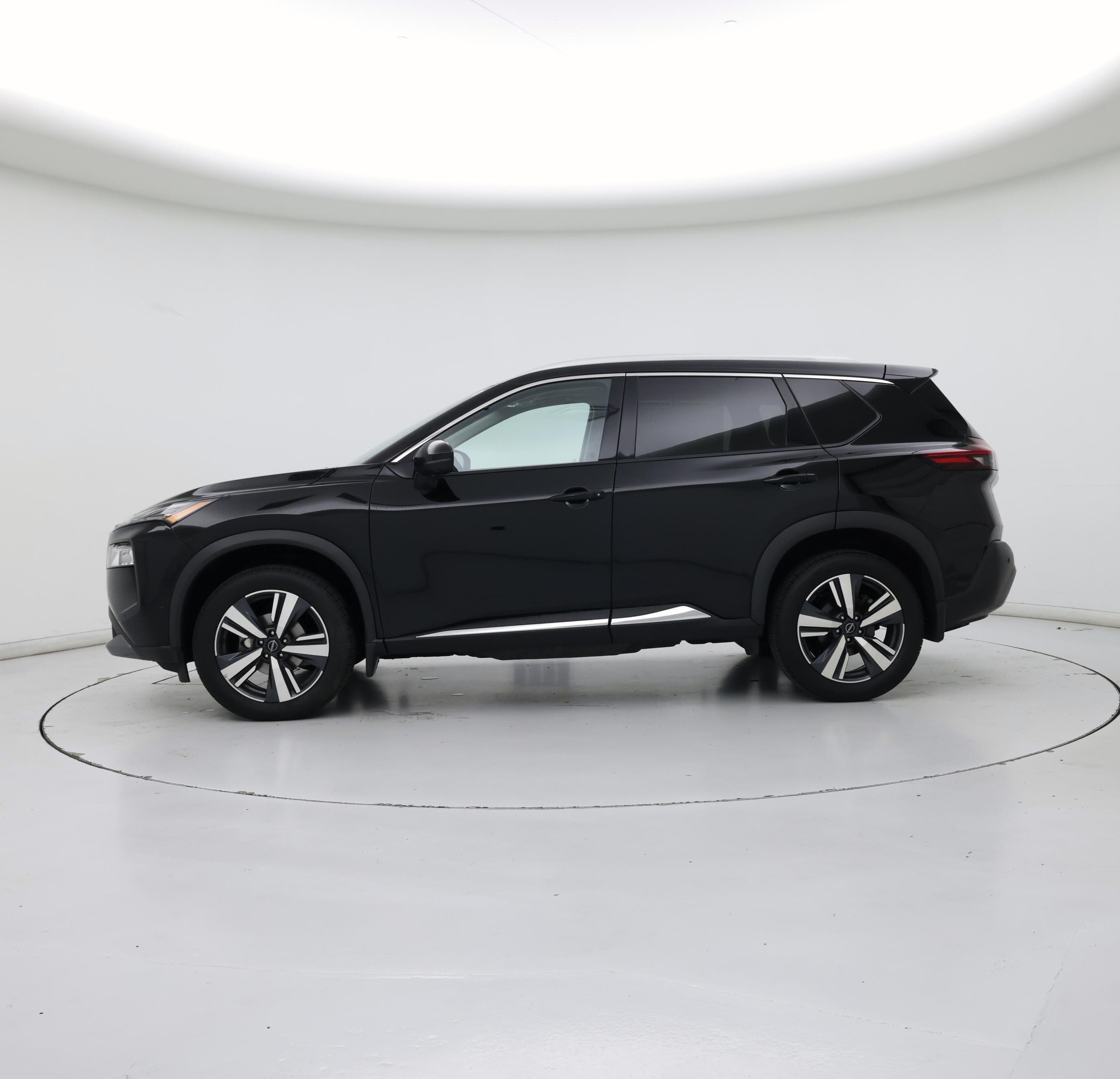 Thumbnail: 2023 Nissan Rogue - 3