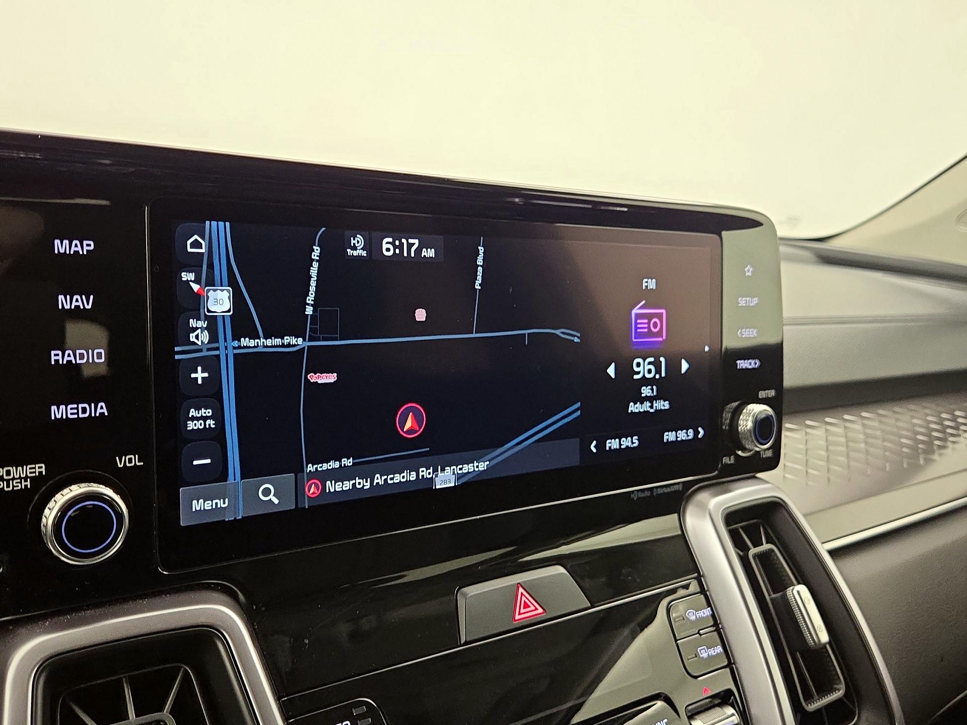 Thumbnail: 2023 Kia Sorento - 14