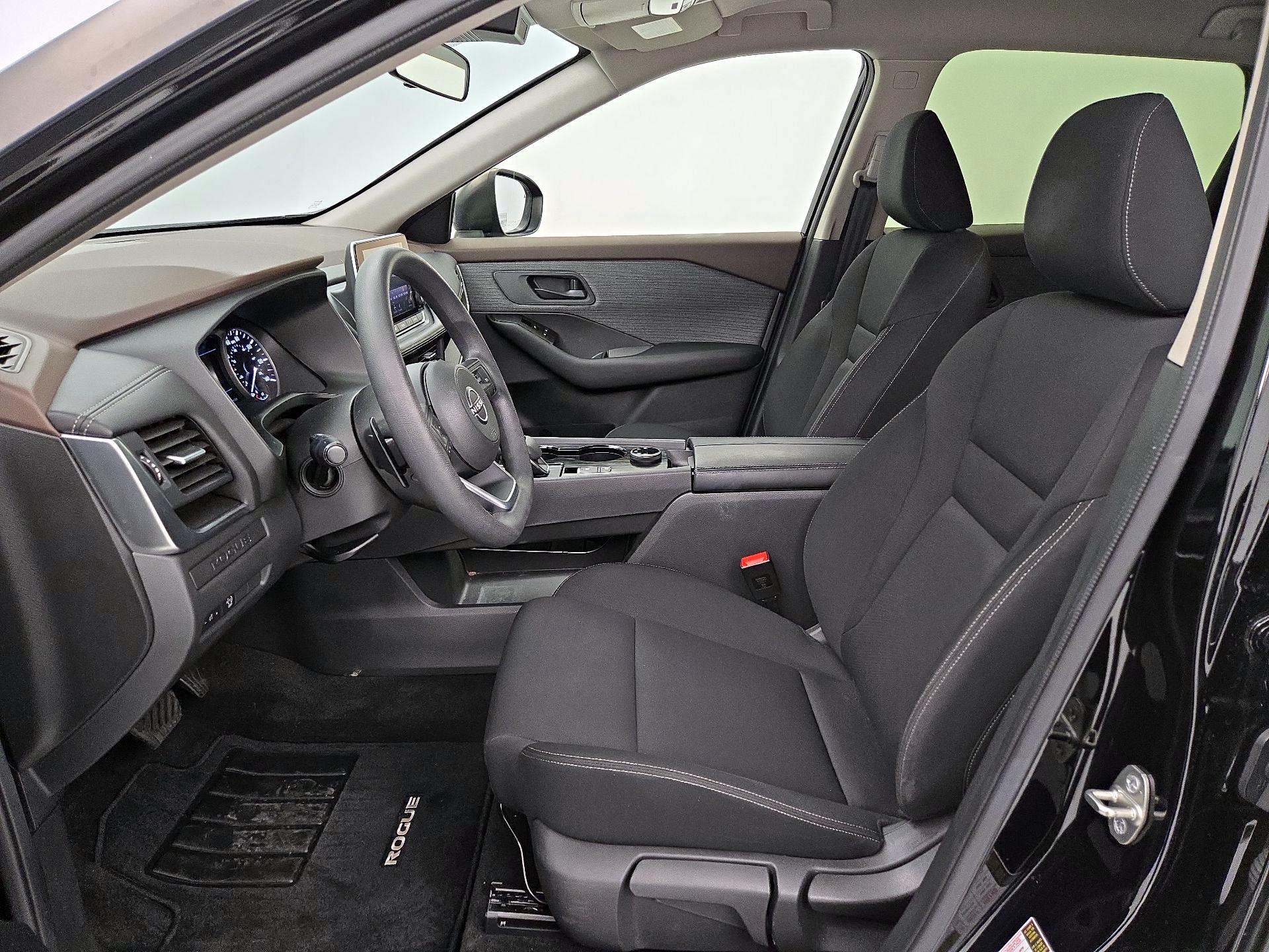 Thumbnail: 2023 Nissan Rogue - 11