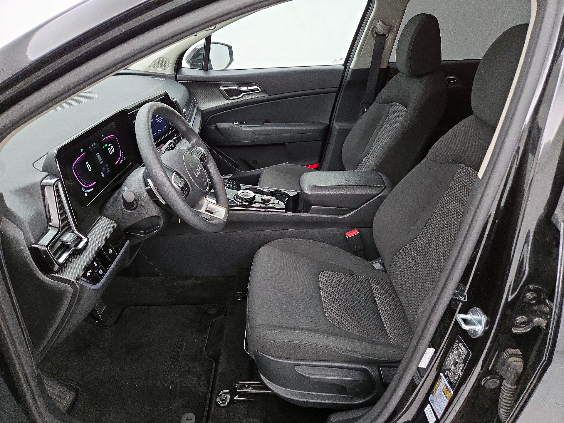 Thumbnail: 2023 Kia Sportage - 11