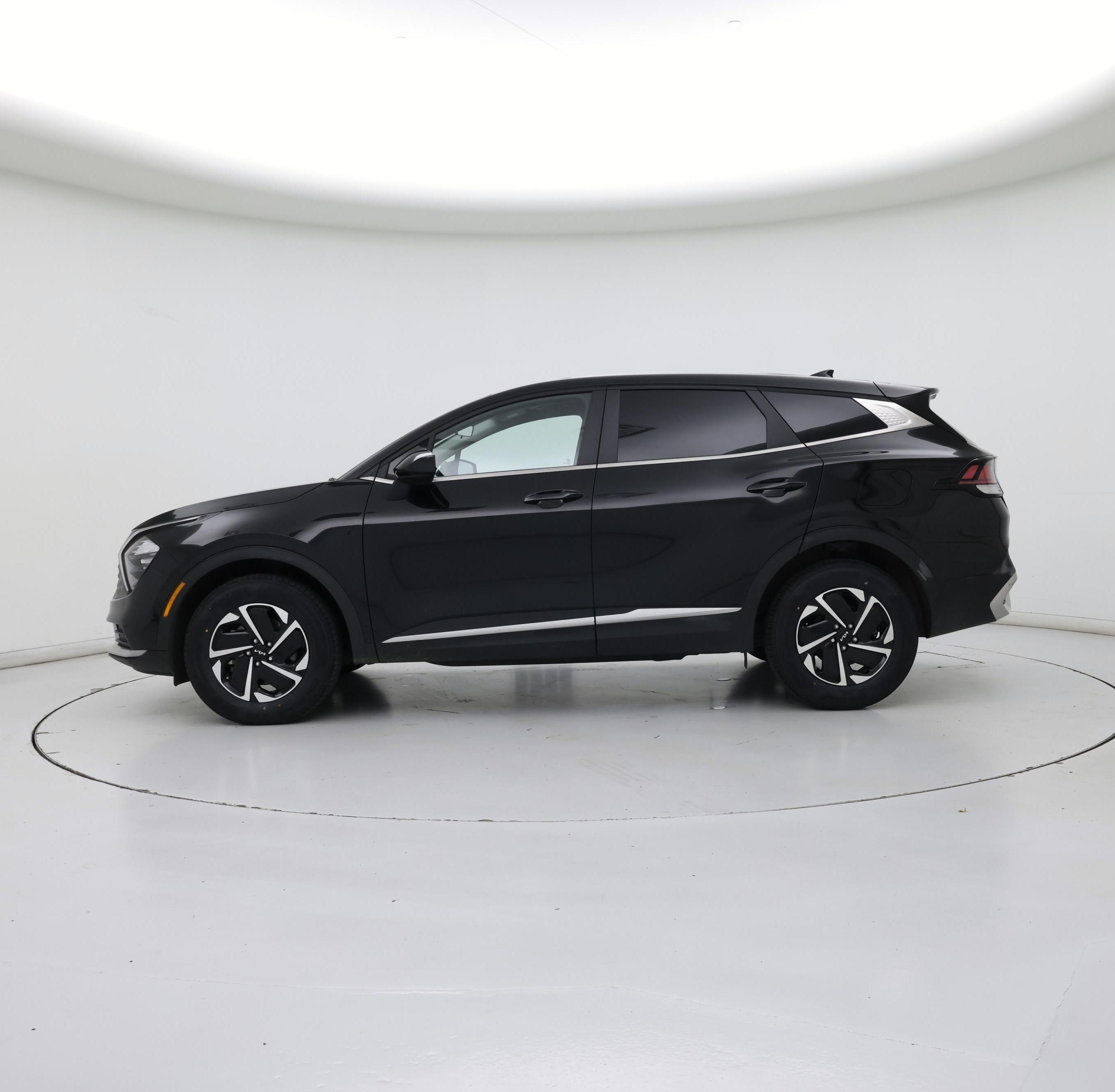 Thumbnail: 2023 Kia Sportage - 3