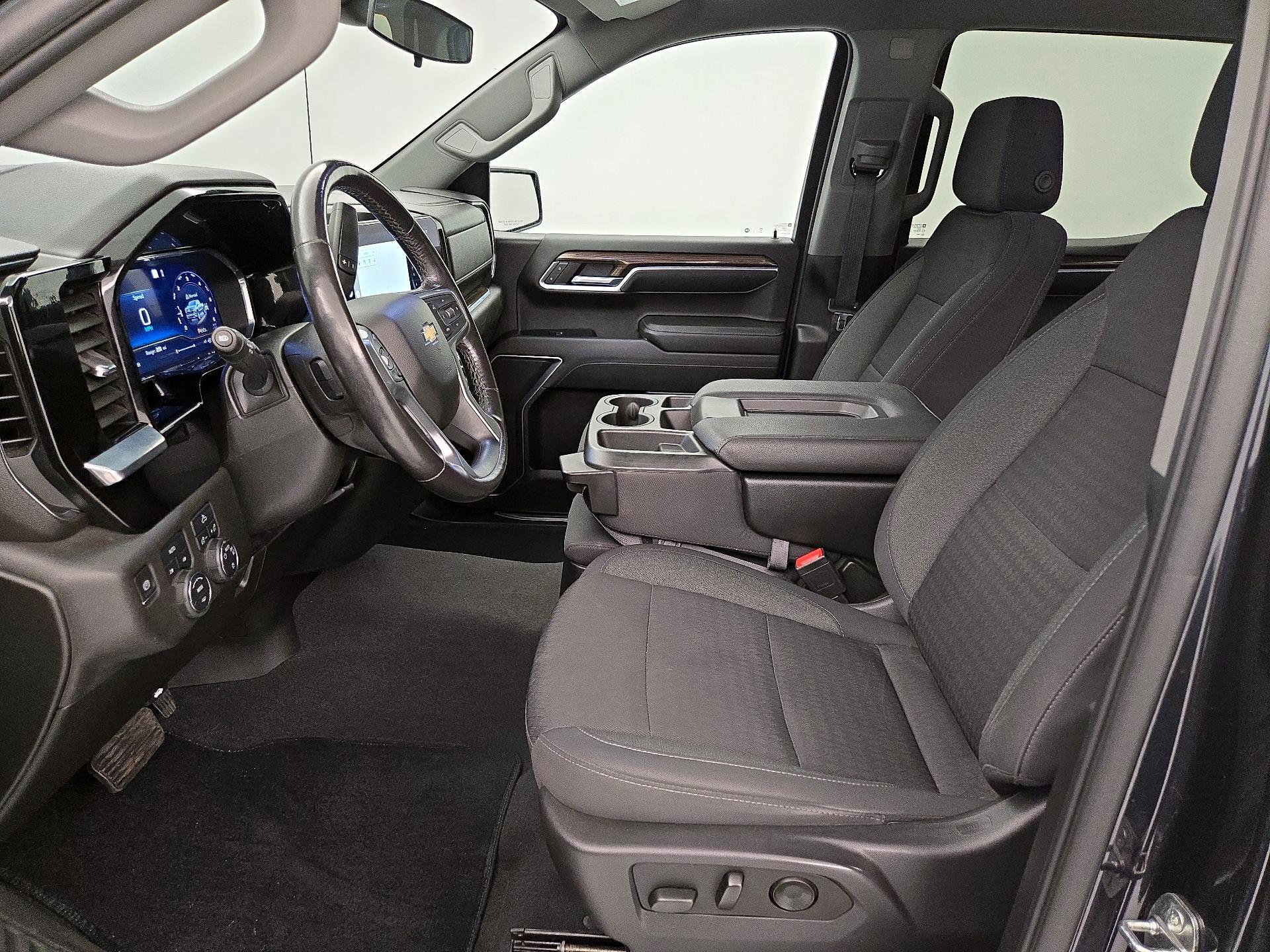 Thumbnail: 2022 Chevrolet Silverado 1500 - 11