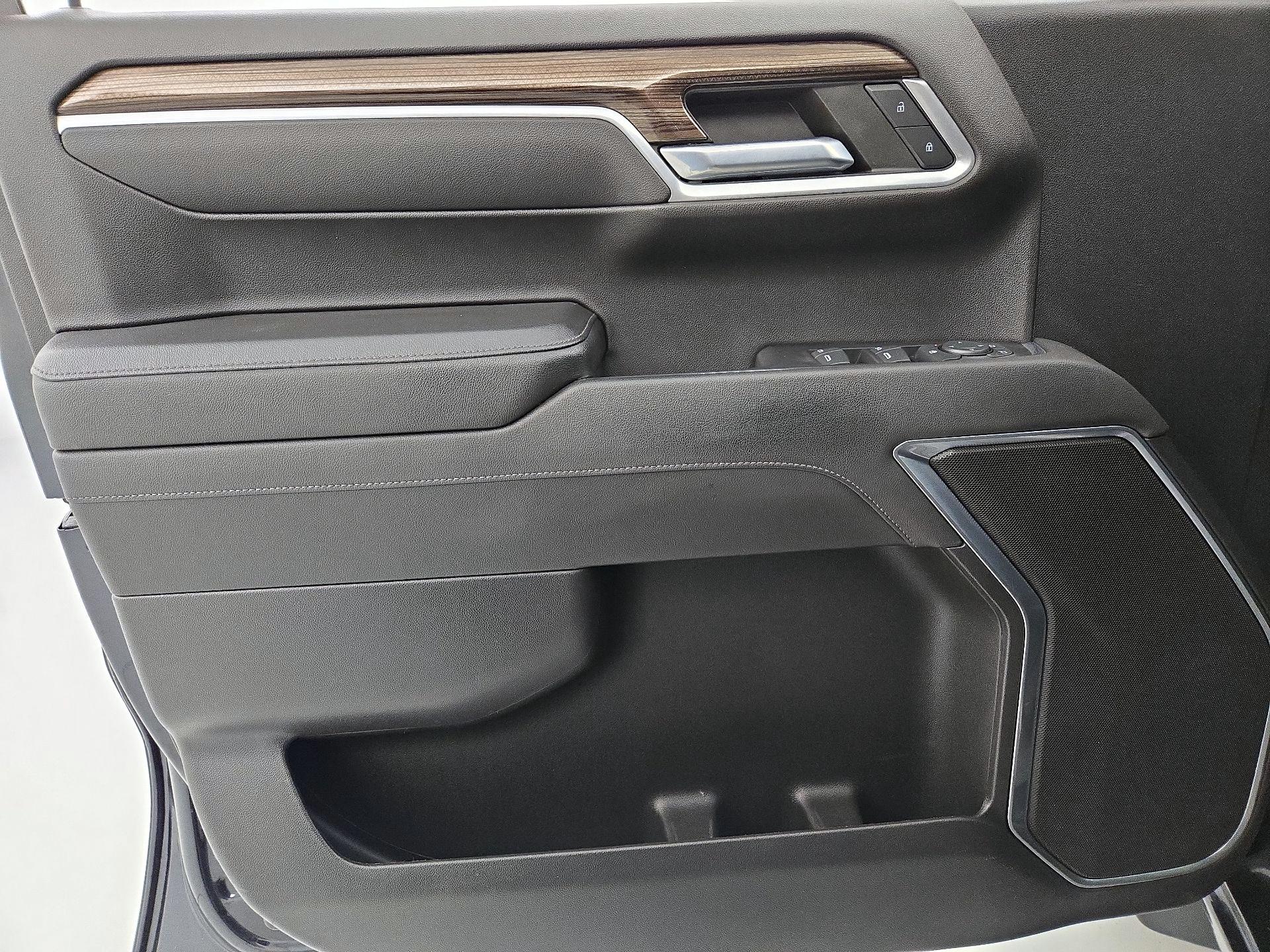 Thumbnail: 2022 Chevrolet Silverado 1500 - 12